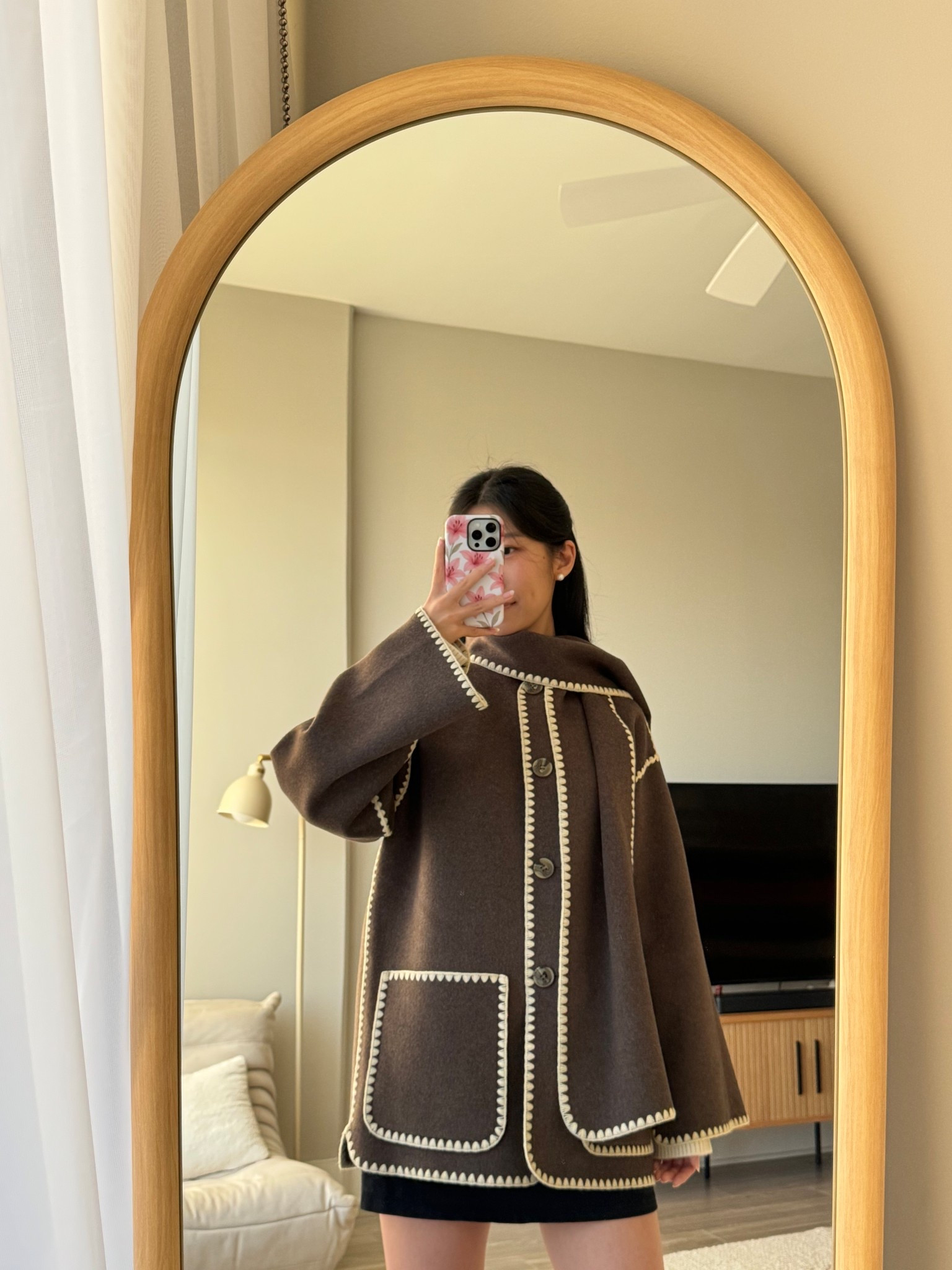 feeling like a gingerbread man in this coat hehe @onequince #QuincePartner

#LTKootd