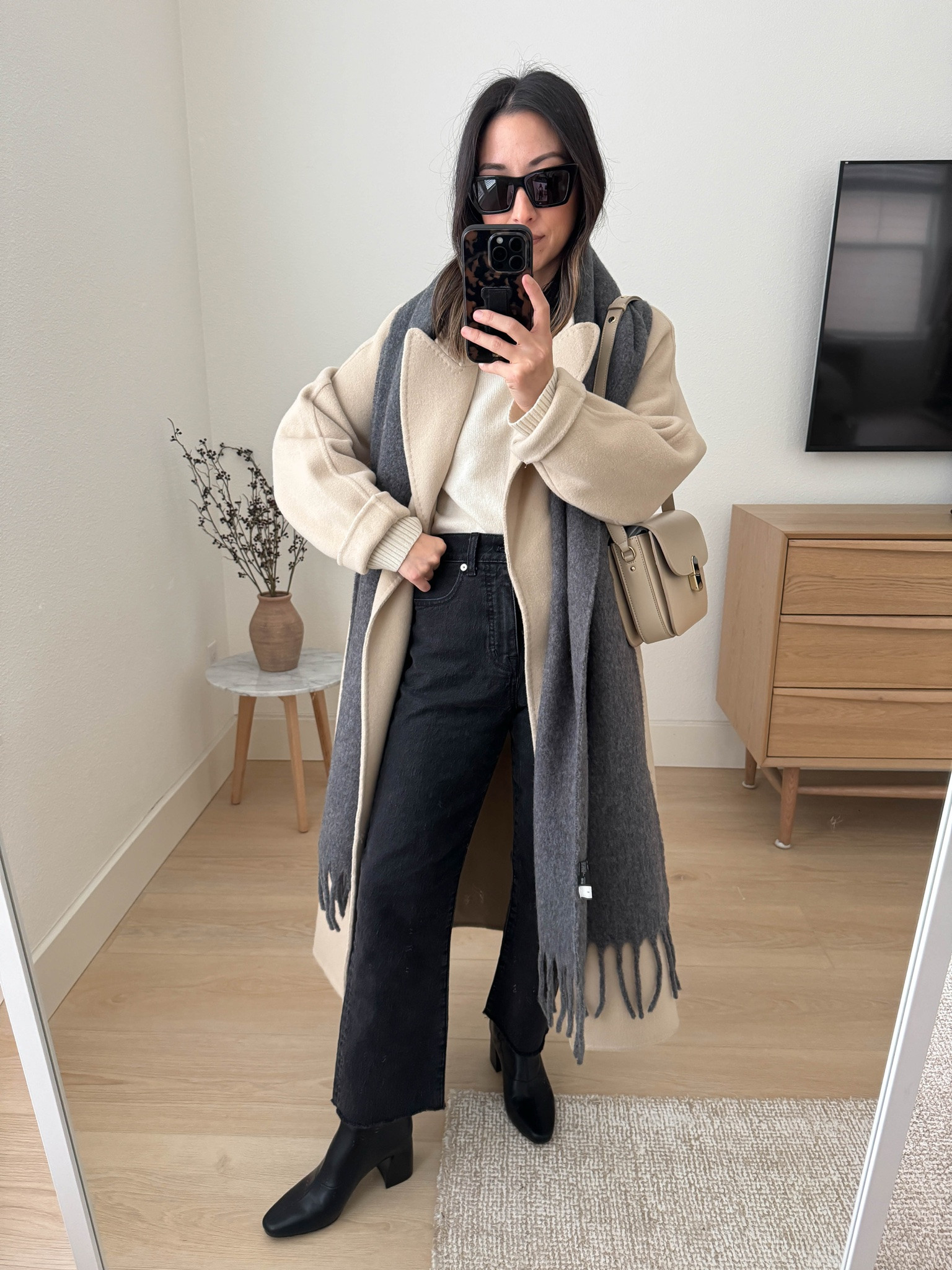 Fall workwear outfit ideas with denim

Gentle Herd coat xs - old
Everlane cashmere sweater xs
Uniqlo scarf
Madewell straight jeans 25 - cut hems. Old
Donald Pliner boots 5 - old
Sezane Milo bag
YSL sunglasses
