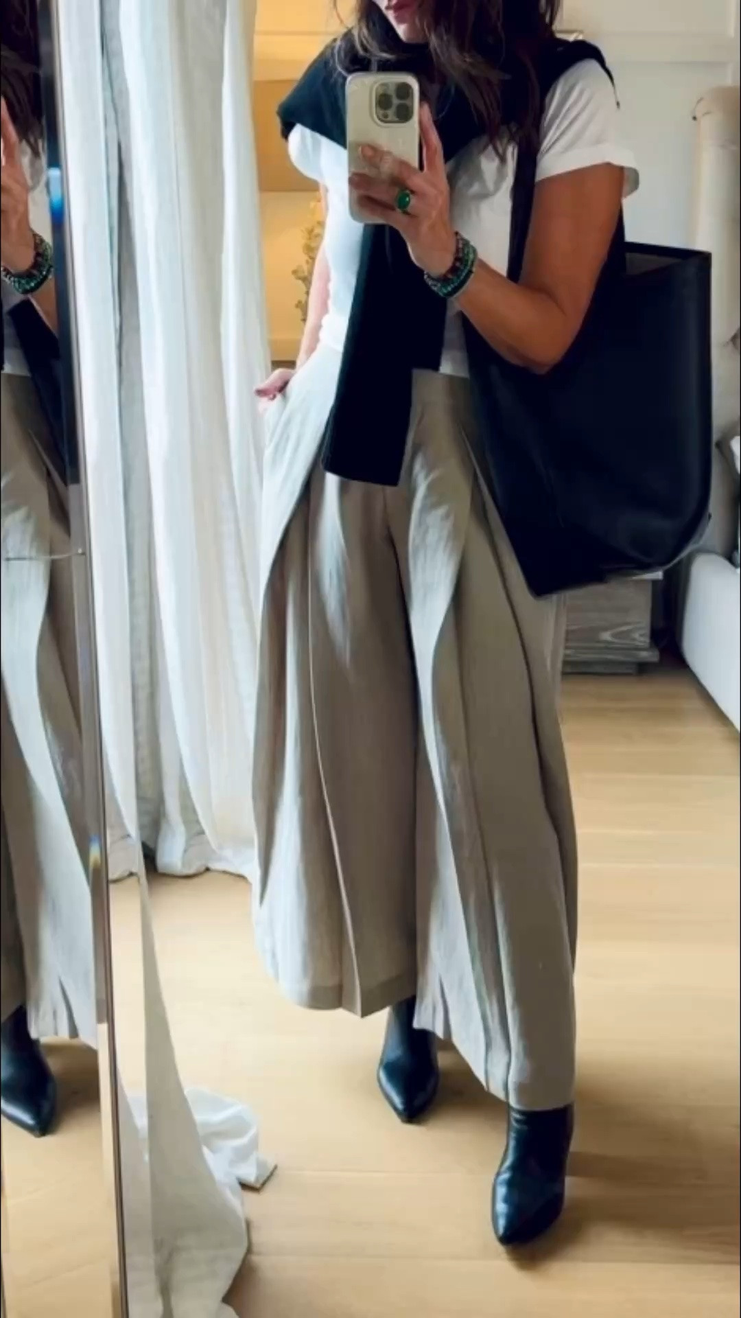 Obsessed with these linen pants! Incredible weight on these  undyed natural linen pants. Slightly barrel and also slightly cropped 
Wearing size 8

#LTKmomlife #LTKOver40 #LTKSaleAlert