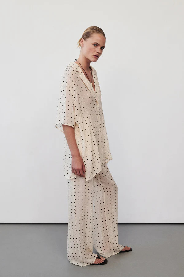 VANESSA SANDSTONE OVERSIZED SHORT SLEEVE RESORT SHIRT | DISSH