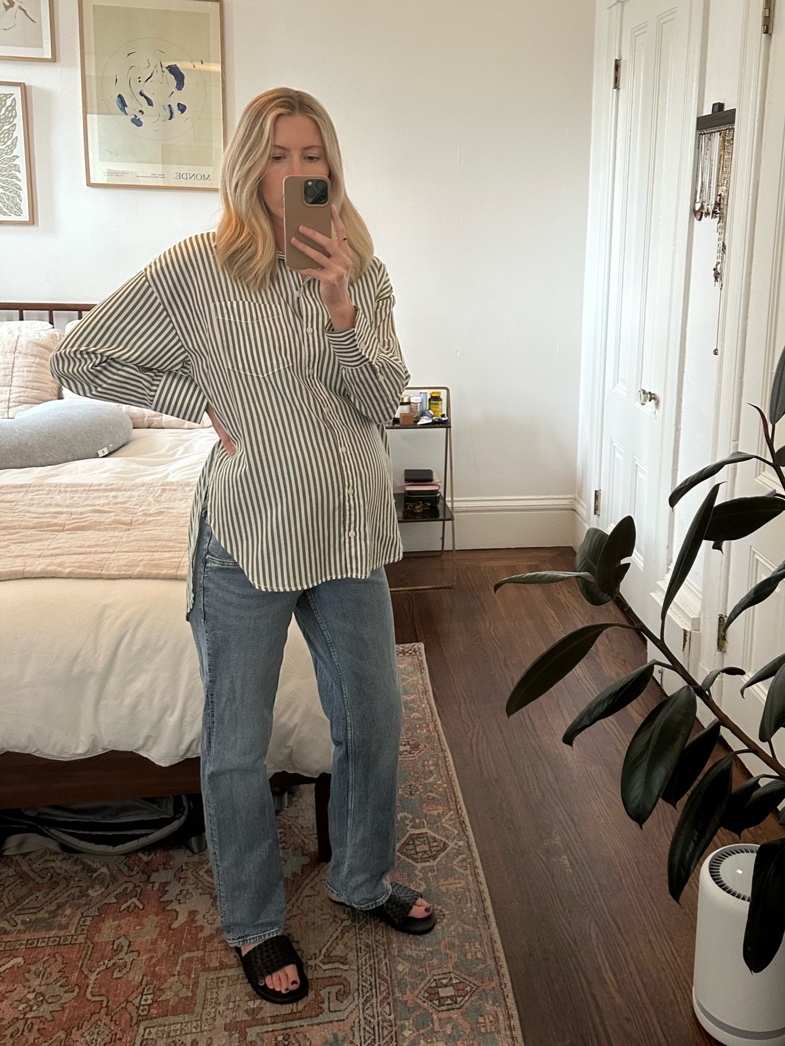 okay - easy maternity look!! have really loved this transitional top I grab all the time while not pregnant but works great now too! also, feeling so good in these H&M maternity jeans! 

#maternity #maternitystyle #maternityfashion #pregnant #pregnancystyle

#LTKstyletip #LTKbump #LTKfindsunder50
