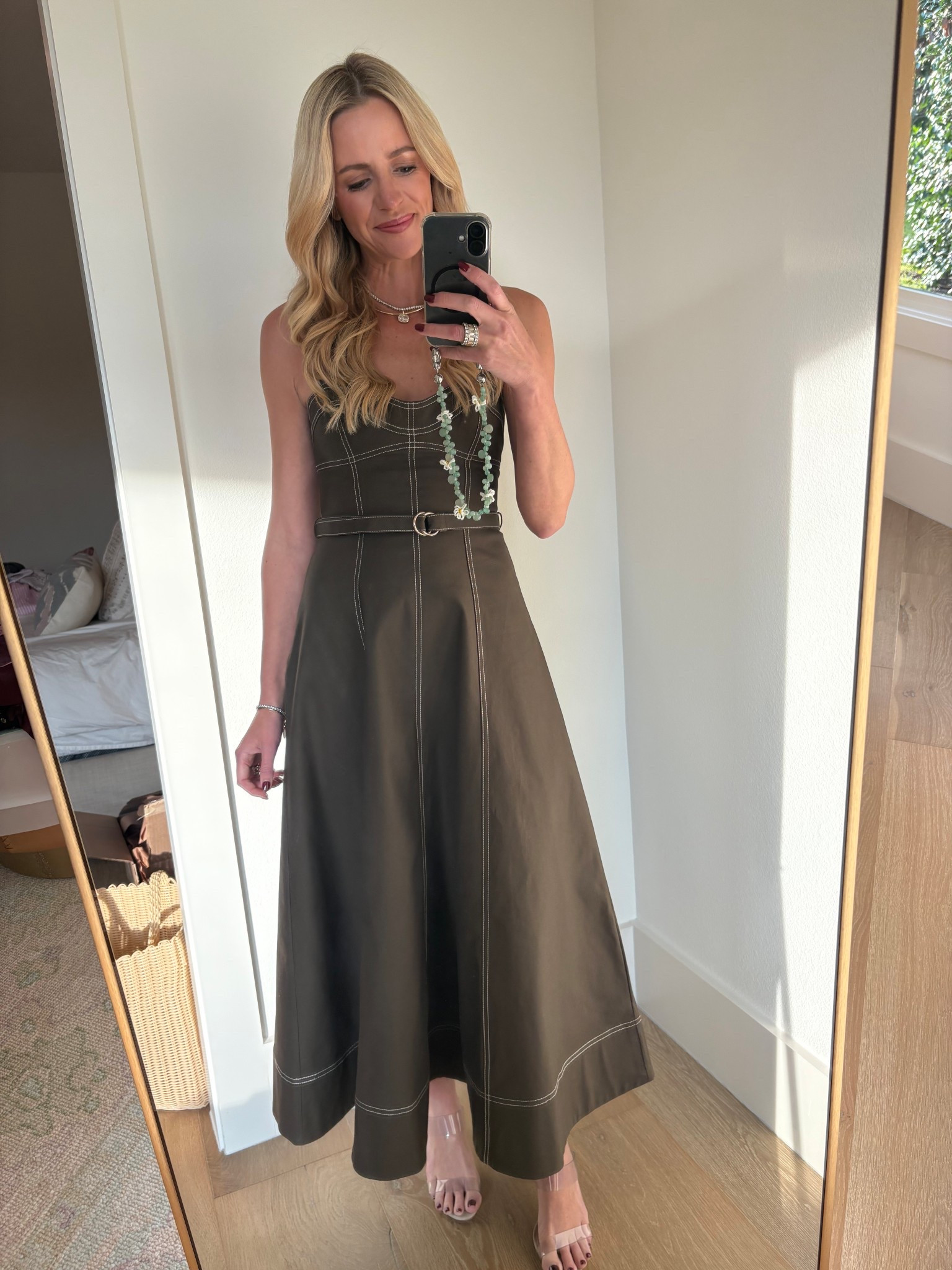 Wow, this dress! Were this dress for family photos and it was absolutely perfect! Grab it before it’s gone again

#LTKWorkwear #LTKmomlife #LTKHoliday