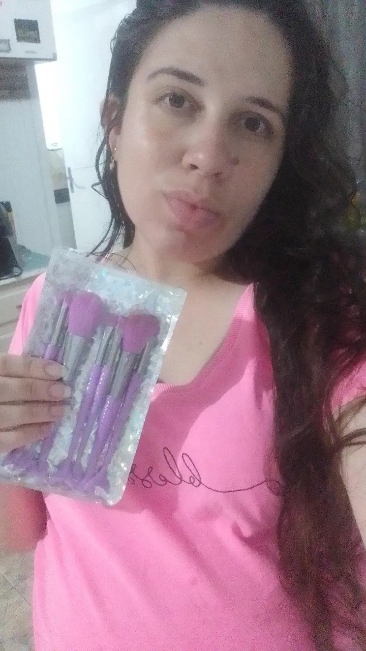 Produtinho semelhante ao meu !! Kit de pincel incrível 🛍

#LTKbrasil