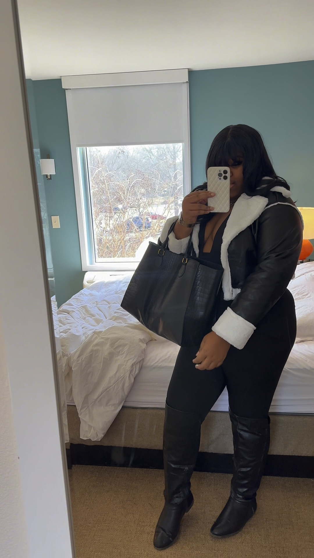 Very minimum effort but extra SKAY! So simple and cute 

#LTKStyleTip #LTKSaleAlert #LTKPlusSize
