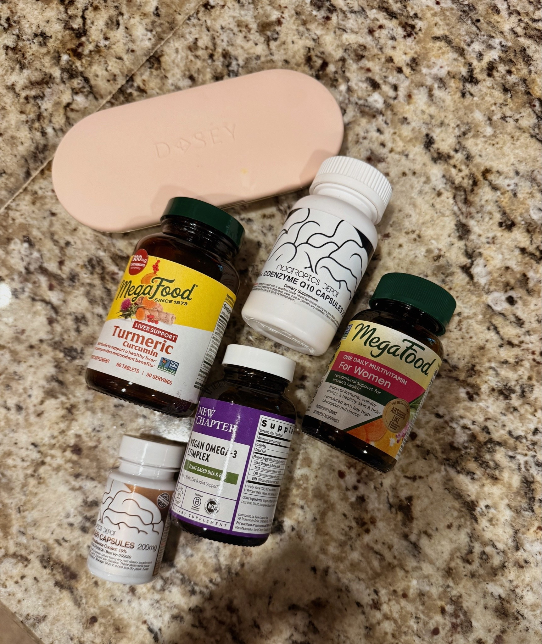 All the supplements I’m currently taking for my anti-inflammatory life! 

Most can be found on Amazon!