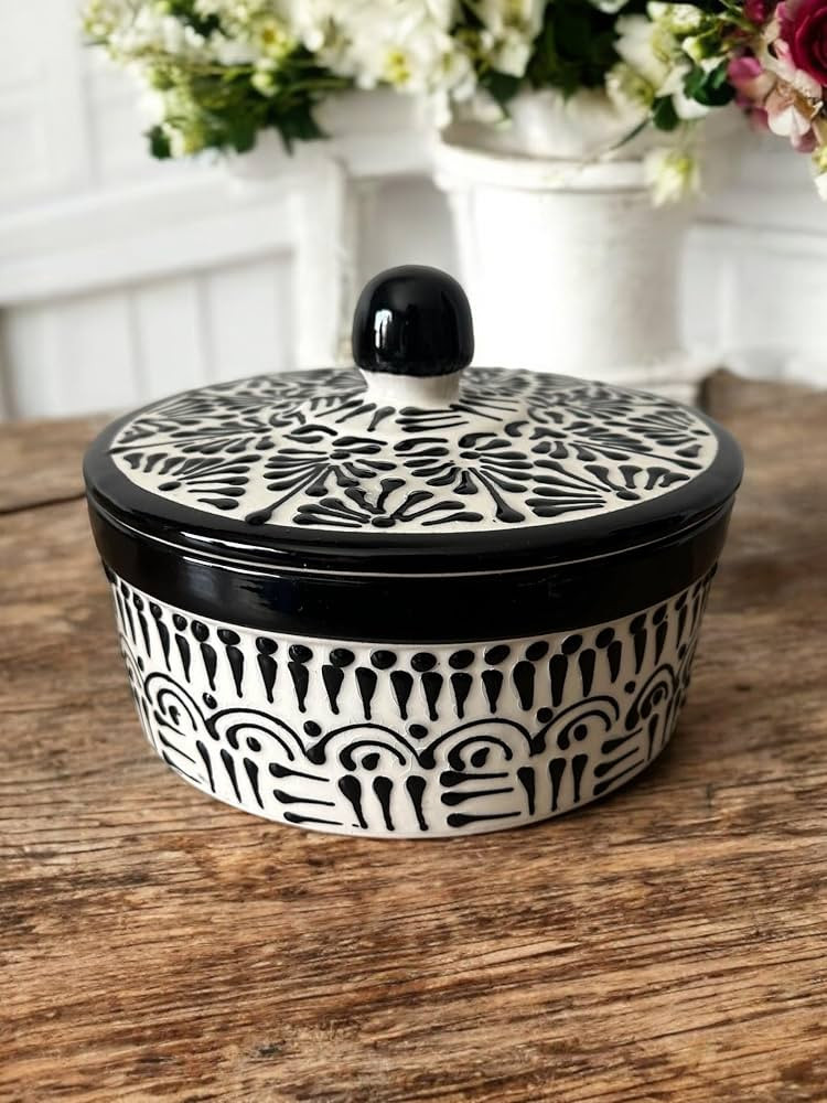 Mexican Pottery Black & White Talavera Tortilla Warmer - 9” Ceramic Tortilla Storage, Hand-Pain... | Amazon (US)