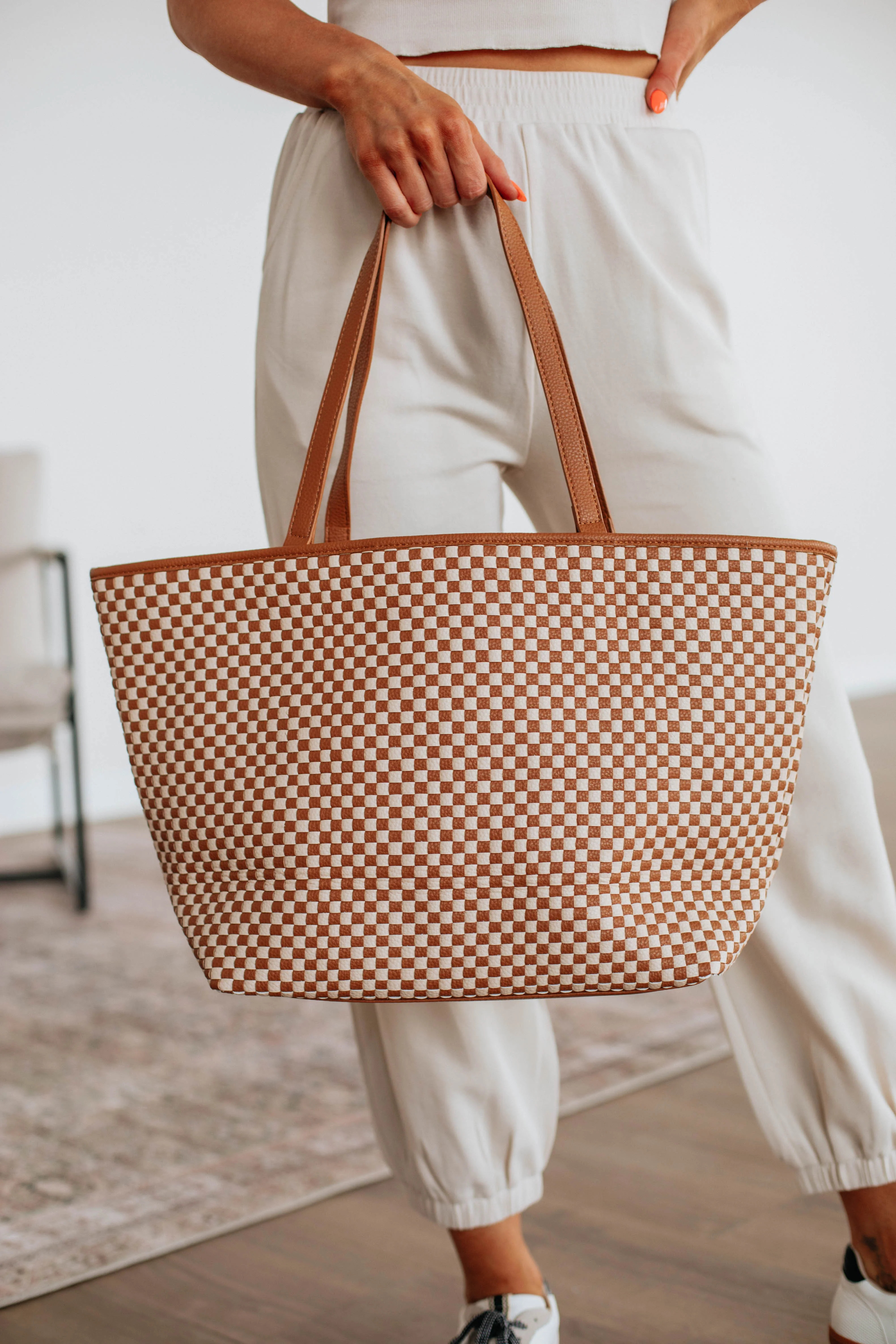 Keeley Checkered Tote Bag - Cognac | Wild Oak Boutique