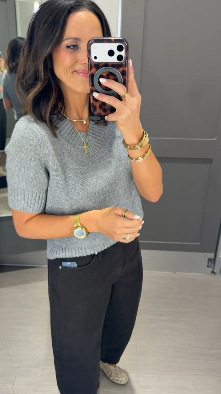 Target is SO good for easy everyday outfits 🤎👏🏻 This sweater is such a good basic for fall—simple, flattering, and easy to dress up or down!

@Target 

#TargetFinds #TargetFashion #TargetStyle #TargetOutfit #FallFashion #FallStyle #FallBasics #AffordableFashion #EverydayStyle #ClosetStaples #LTKCreator #LTKFashion