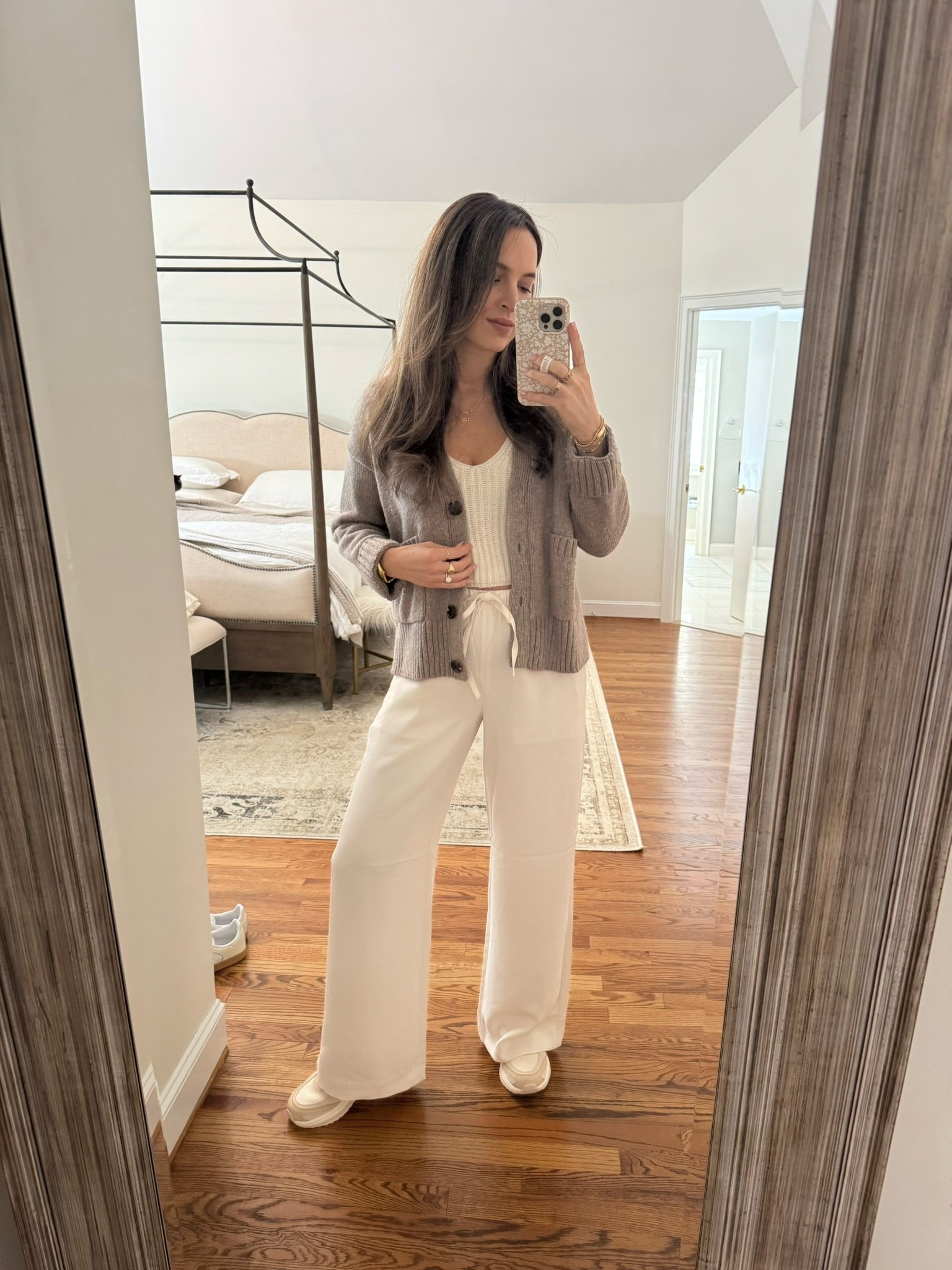 OOTD - Recording for the podcast! Wearing the Aritzia lodge pants! 

#LTKSeasonal #LTKootd #LTKdayinmylife
