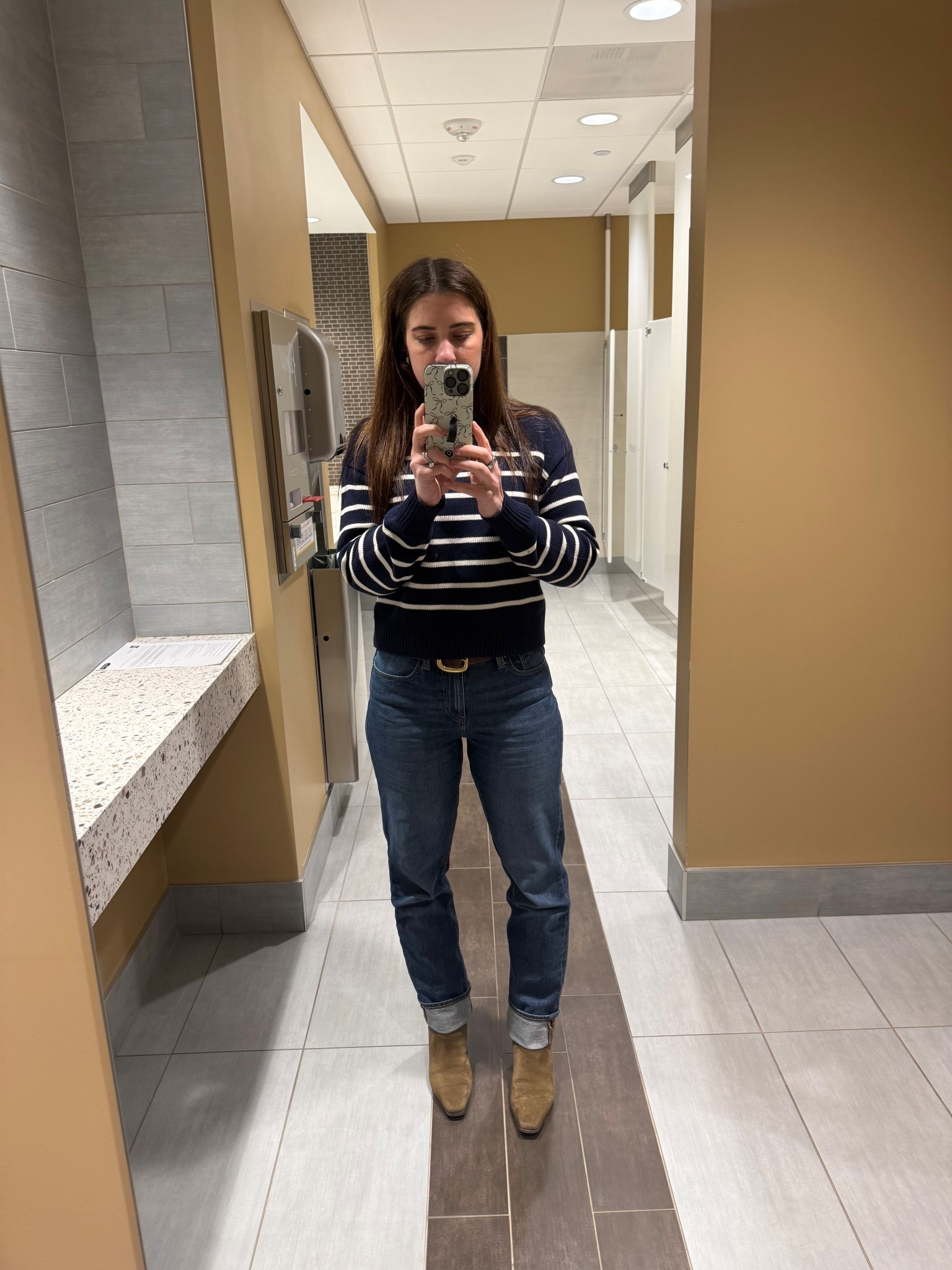 Sweater is old but is a classic 100% cotton. Linked options from gap and quince. I'm in a S for a more fitted look - for oversized id take your normal size! 

#LTKWorkwear #LTKootd #LTKdayinmylife