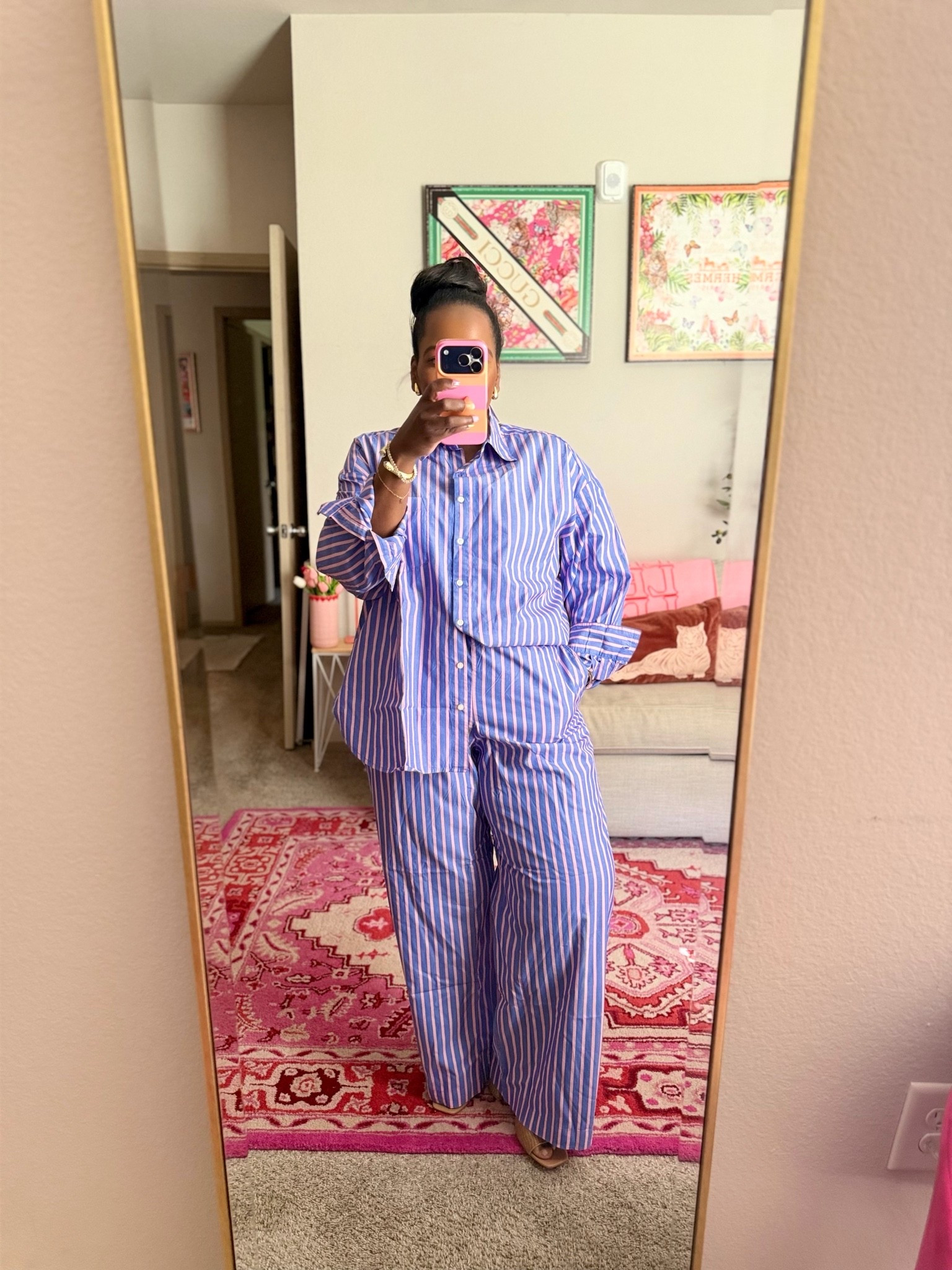 Always a good day if I’m wearing a cute and comfortable set! 💁🏽‍♀️💜🩷

#LTKootd #LTKSaleAlert #LTKTravel