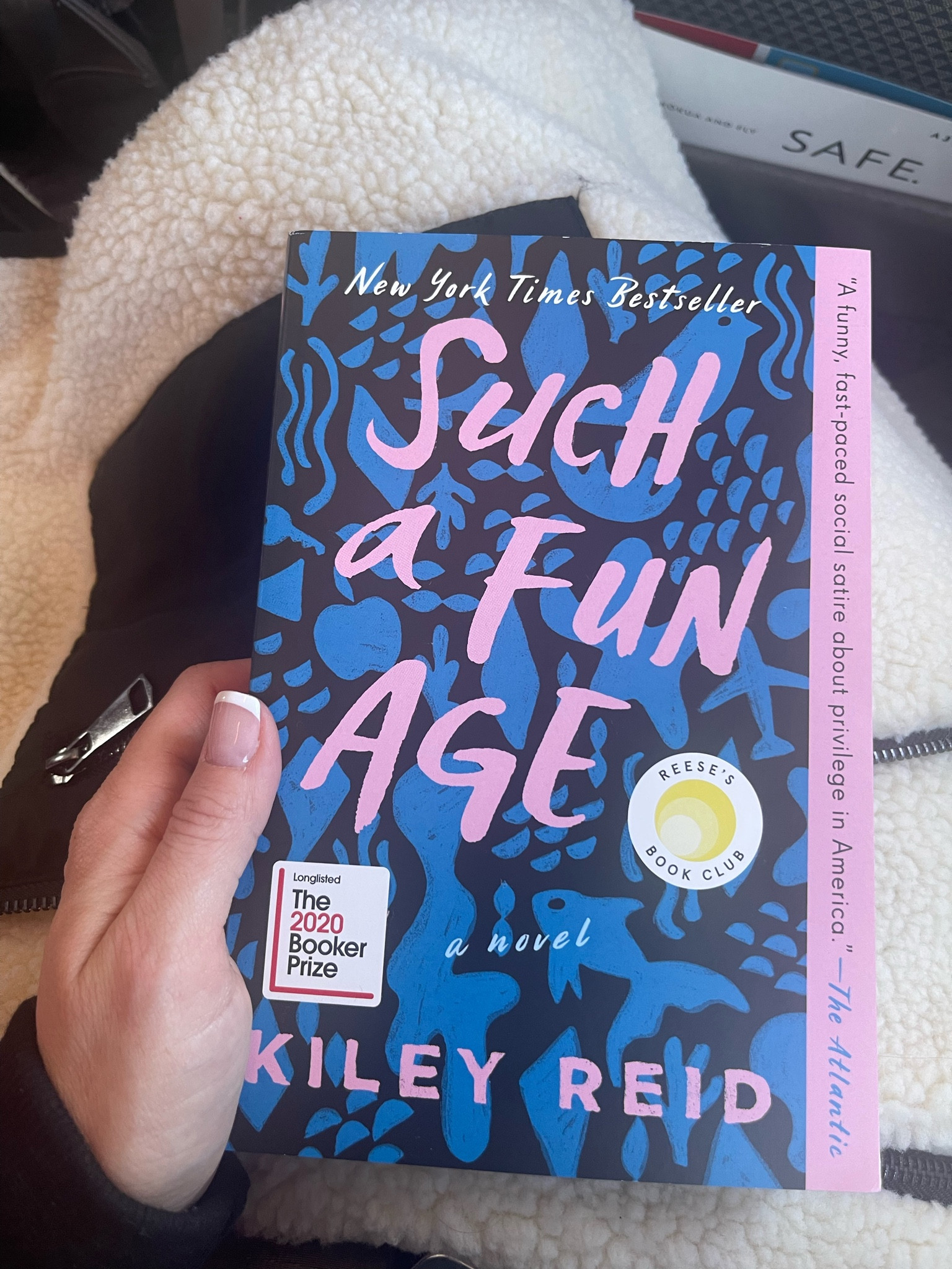 New Book Read 📖

Book club recommendation. Cozy vest.

#LTKTravel #LTKSaleAlert #LTKCyberWeek