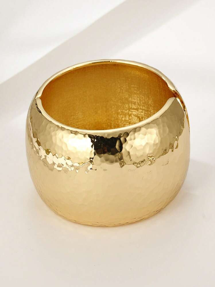 1pc Women's European & American Style Copper Alloy Wide Drum Hammered Bangle Bracelet | SHEIN USA | SHEIN