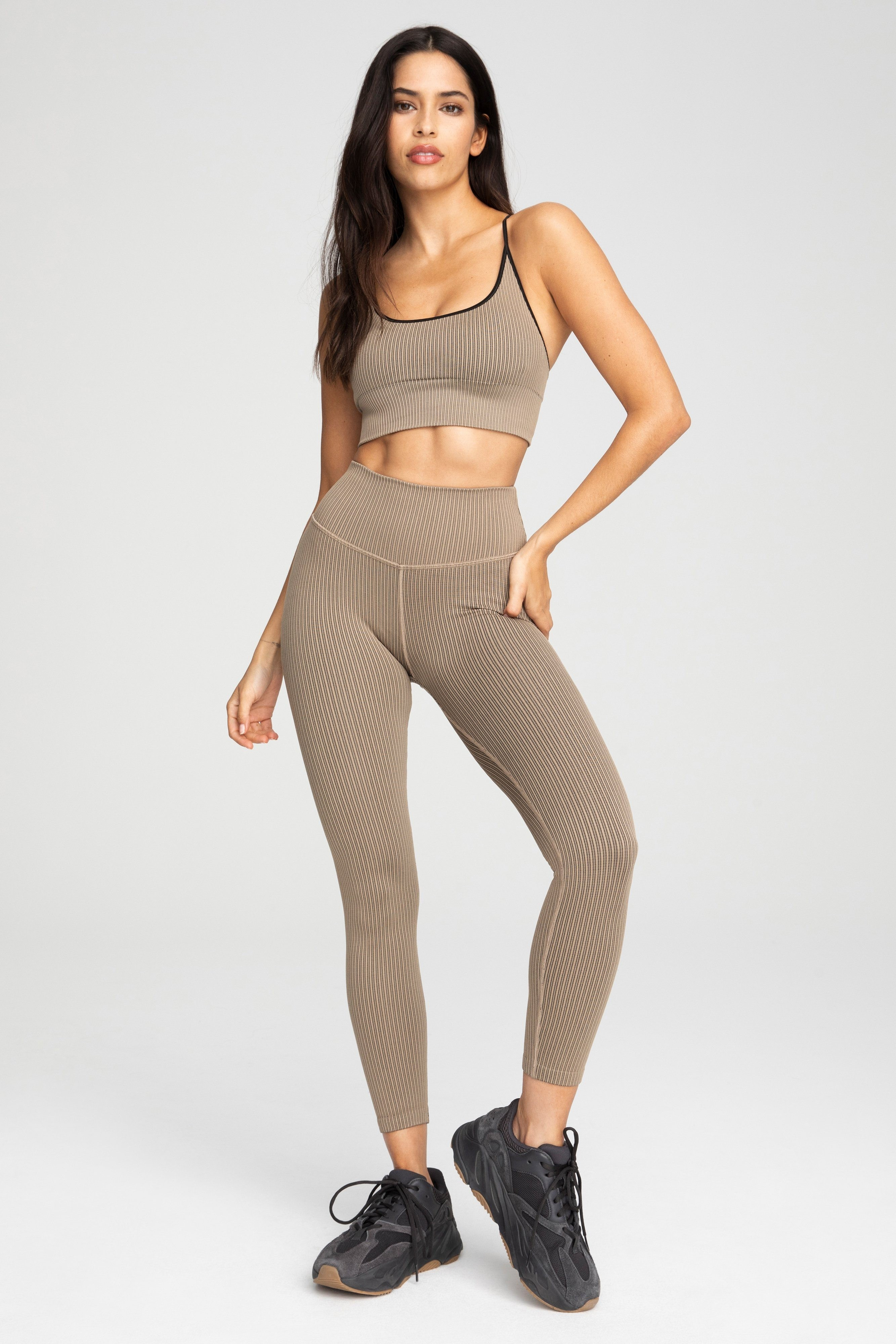 ACTIVE ESSENTIAL RIBBED LEGGING| CAMEL003 | Good American