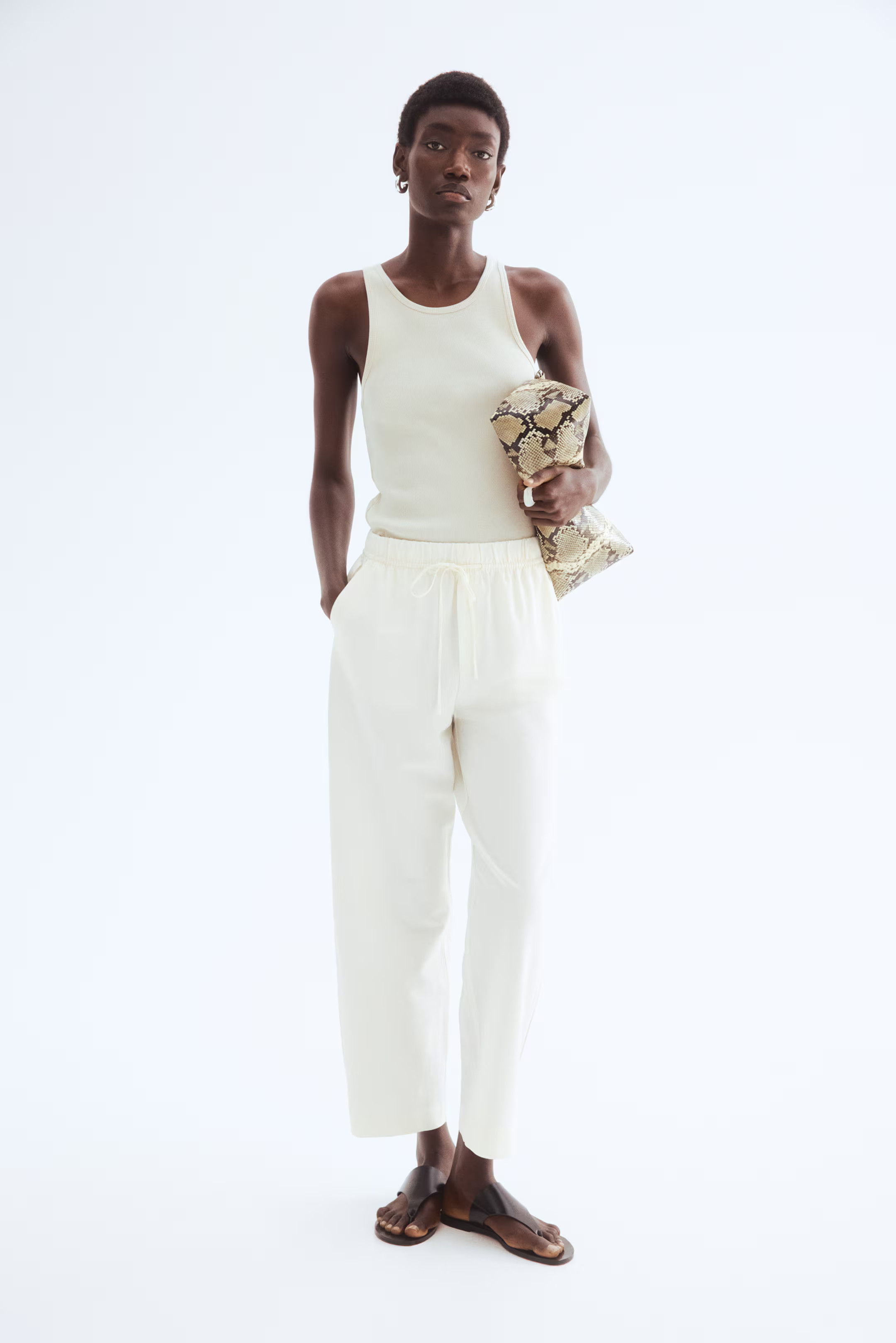 Linen-blend drawstring trousers - Khaki green - Ladies | H&M GB | H&M (UK, MY, IN, SG, PH, TW, HK)