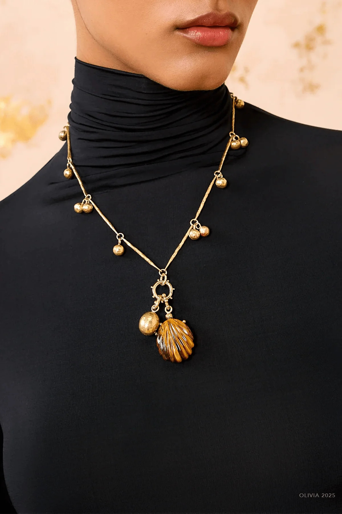Meja Carved Shell Necklace | Shop Olivia