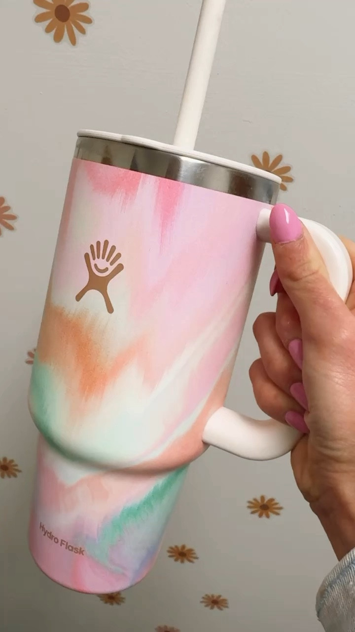 It’s the simple things like having a cute Hydro Flask at work 🫶🏼
My bestie gave this to me for my Birthday and I’m obsessed. Now I’m buying them for the cute Mamas in my life! #mothersday #mothersdaygift #mothersdaygiftguide 

#LTKSeasonal #LTKGiftGuide #LTKworkwear