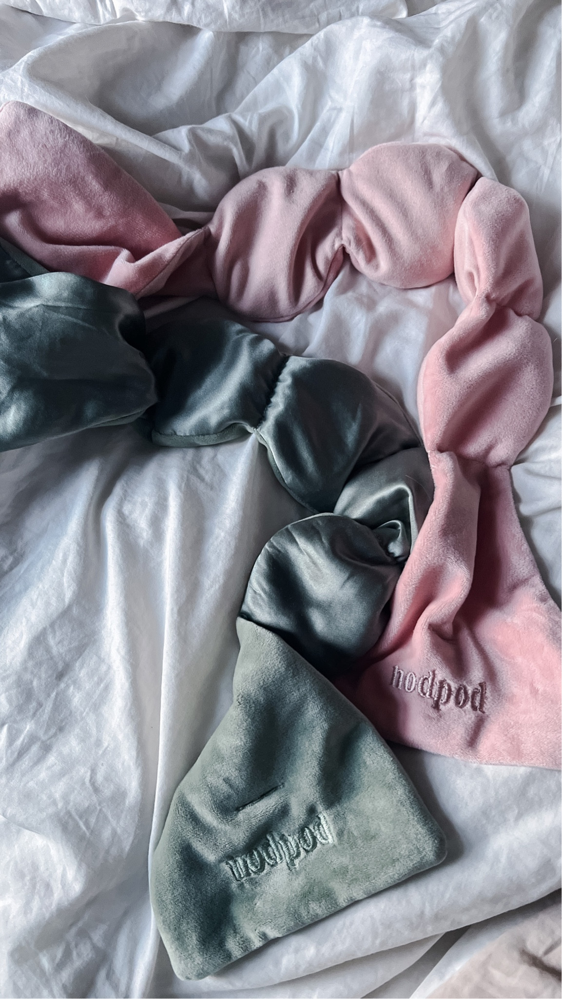 Still loving my weighted sleep mask. Use code MAMAHOOCH for $$ off. When I am overstimulated at the end of the day, the light pressure helps me tremendously. I fall asleep (and stay asleep) so much easier. I love that it doesn’t have the elastic band like other sleep masks.

Nodpod in Blush
Nodpod SILK in Willow

Gift ideas, Mother’s Day gifts, sleep, sleep mask, nodpod, sleep gifts, gifts for her, gifts for him, favorite things, travel

#LTKfindsunder100 #LTKfindsunder50 #LTKtravel