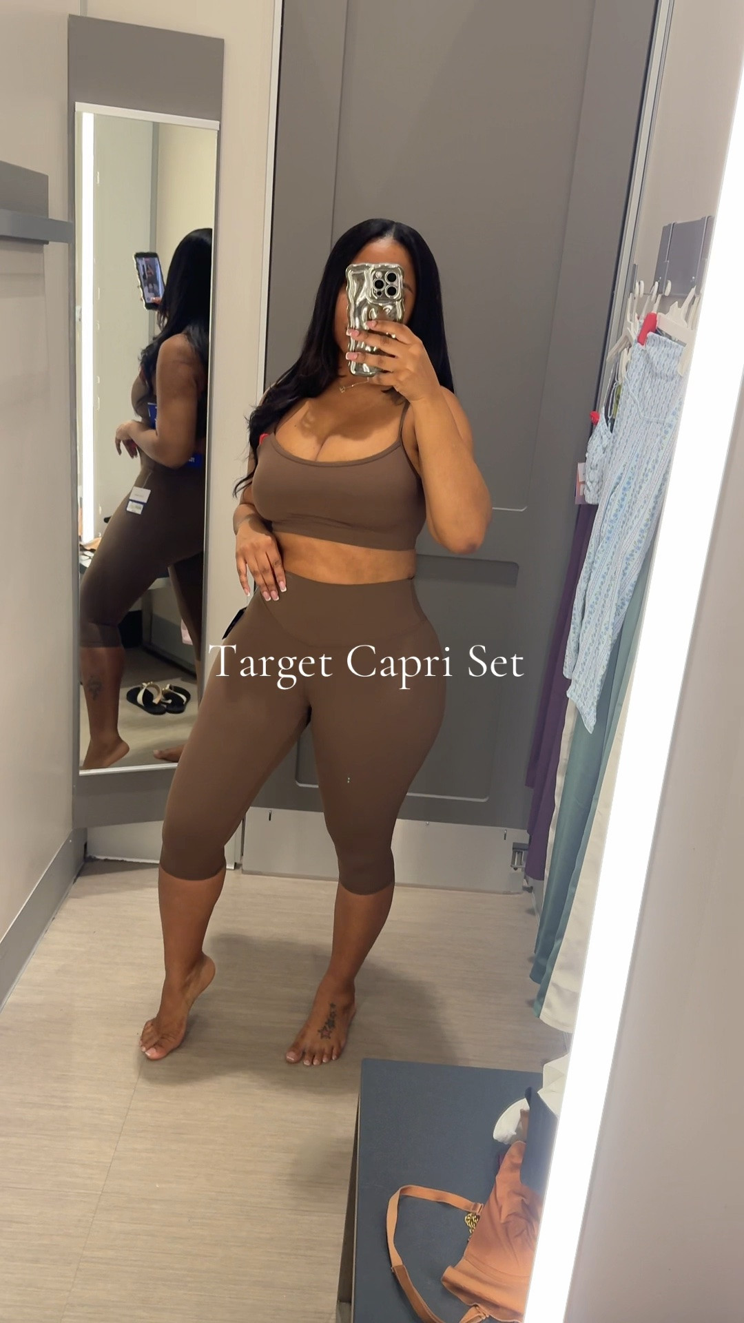 Target fall outfits women

Size reference 
5’3. 163lbs  

Ladies, I just LOVE a good capri set! 😍 Especially when it has tummy compression! And did I mention it comes in 3 different colors? 👏🏽 I’m wearing a size Medium. 💕