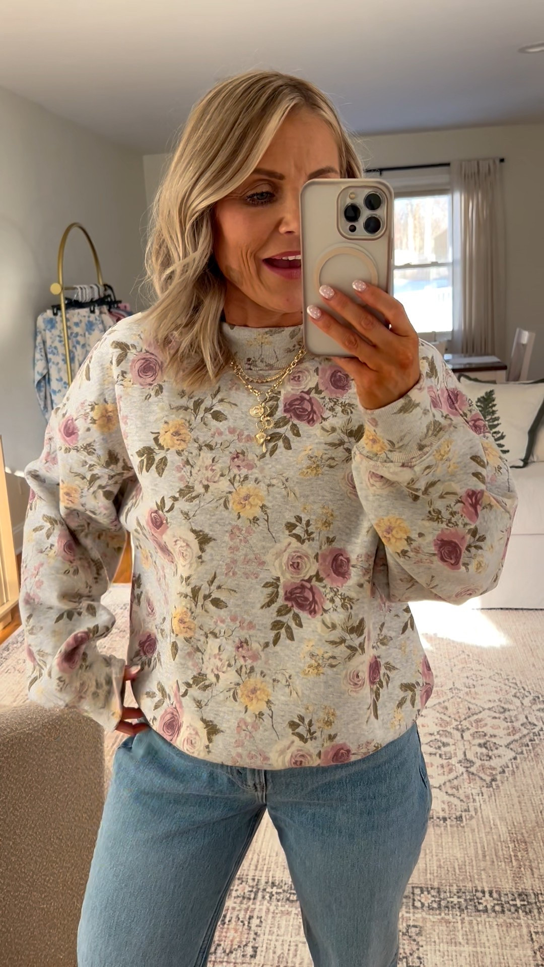 Abercrombie New Arrivals! 

Abercrombie haul, Abercrombie new arrivals, spring outfit, casual style, casual outfits, petite fashion, midsize fashion, Diet Coke sweatshirt 

#LTKMidsize #LTKPetite #LTKootd