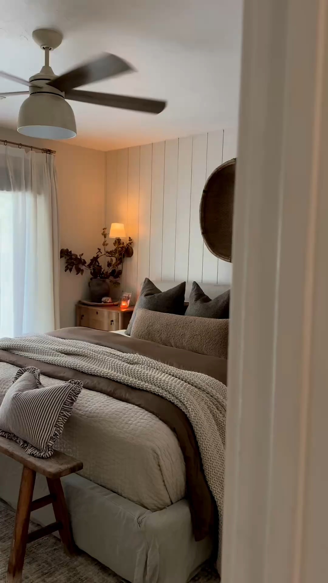 My go to cozy fall bedding recipe!!! The bamboo duvet cover in walnut. Sheets in sand. And the quilt in natural! Also my basket about my bed is back so if you love it and want to use it as your Christmas tree skirt like I do every year — you better snag it before it sells out again!! They are vintage so they take a while to source and restock! I also linked similar Amazon bedding at the bottom of this post so you can get the same look for less!

#LTKHome #LTKSeasonal