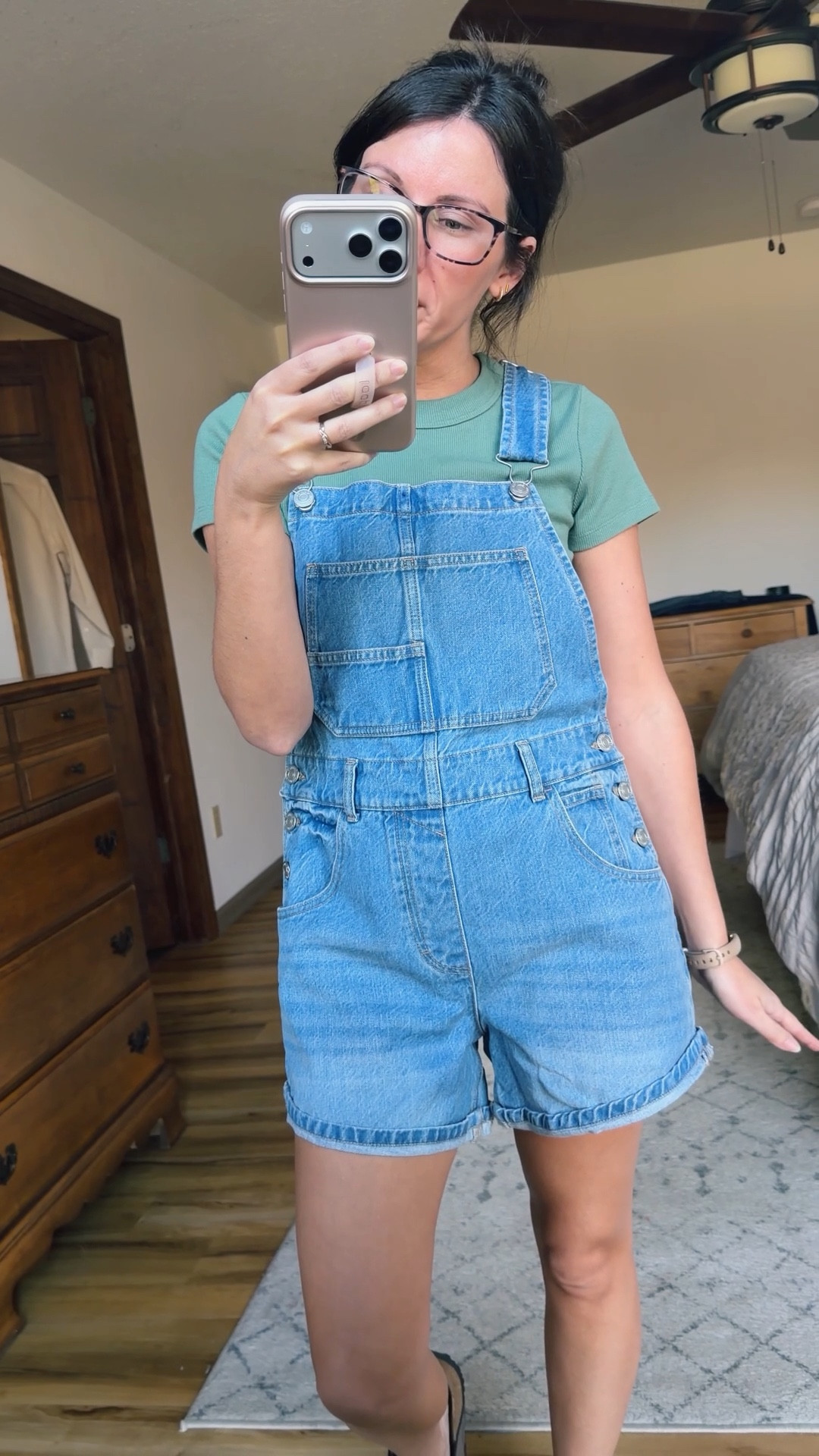 xs in these 100% organic cotton denim short overalls! A little big, but so comfy and i think they’ll shrink and be perfect! 

Size 6 in my sandals and small in my tee. 



#LTKSeasonal #LTKootd #LTKPetite