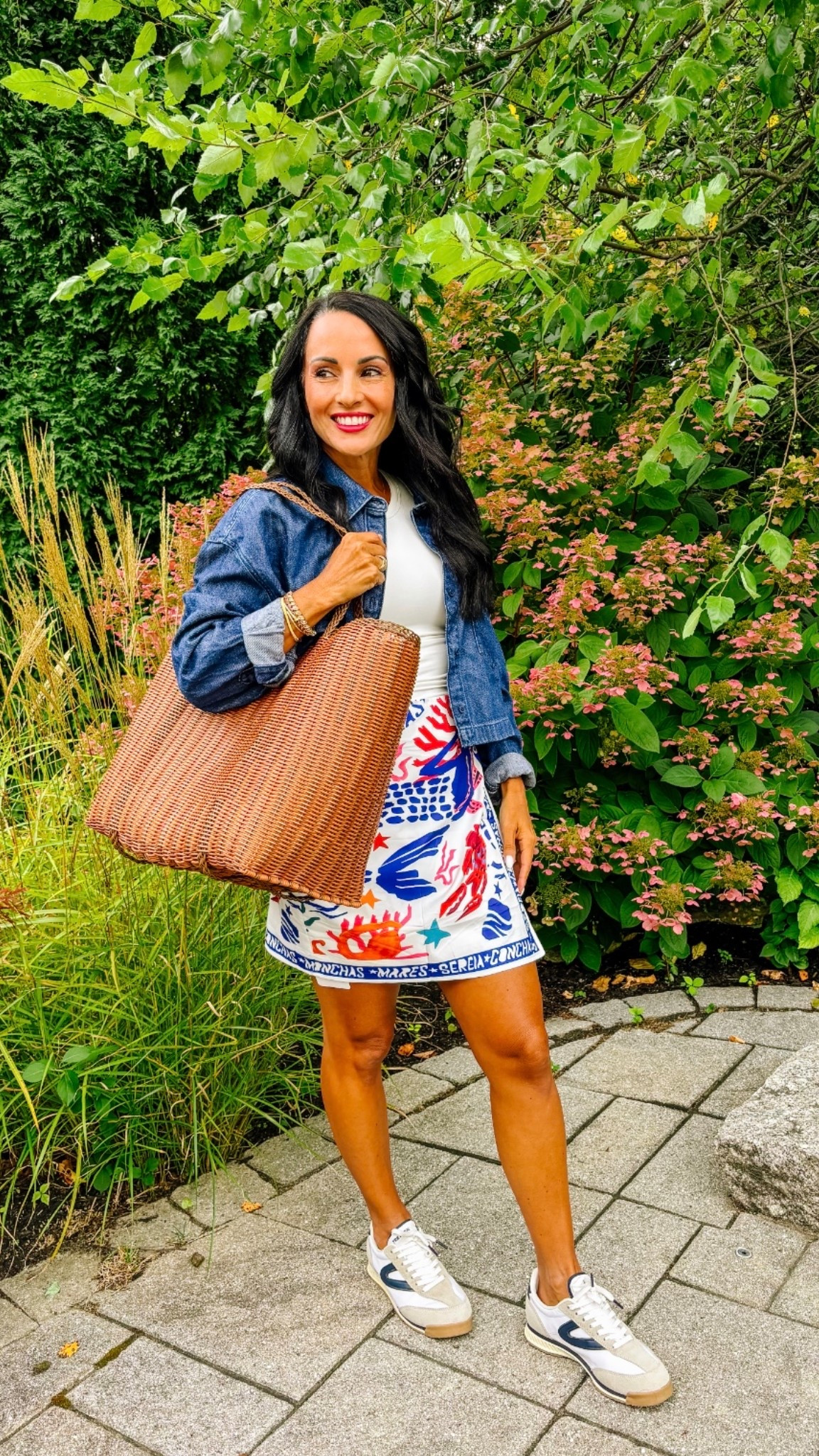 Amazon wrap skirt
Tote bag 
Cropped denim shirt 
Sneakers 


#LTKFindsUnder100 #LTKFindsUnder50 #LTKItBag