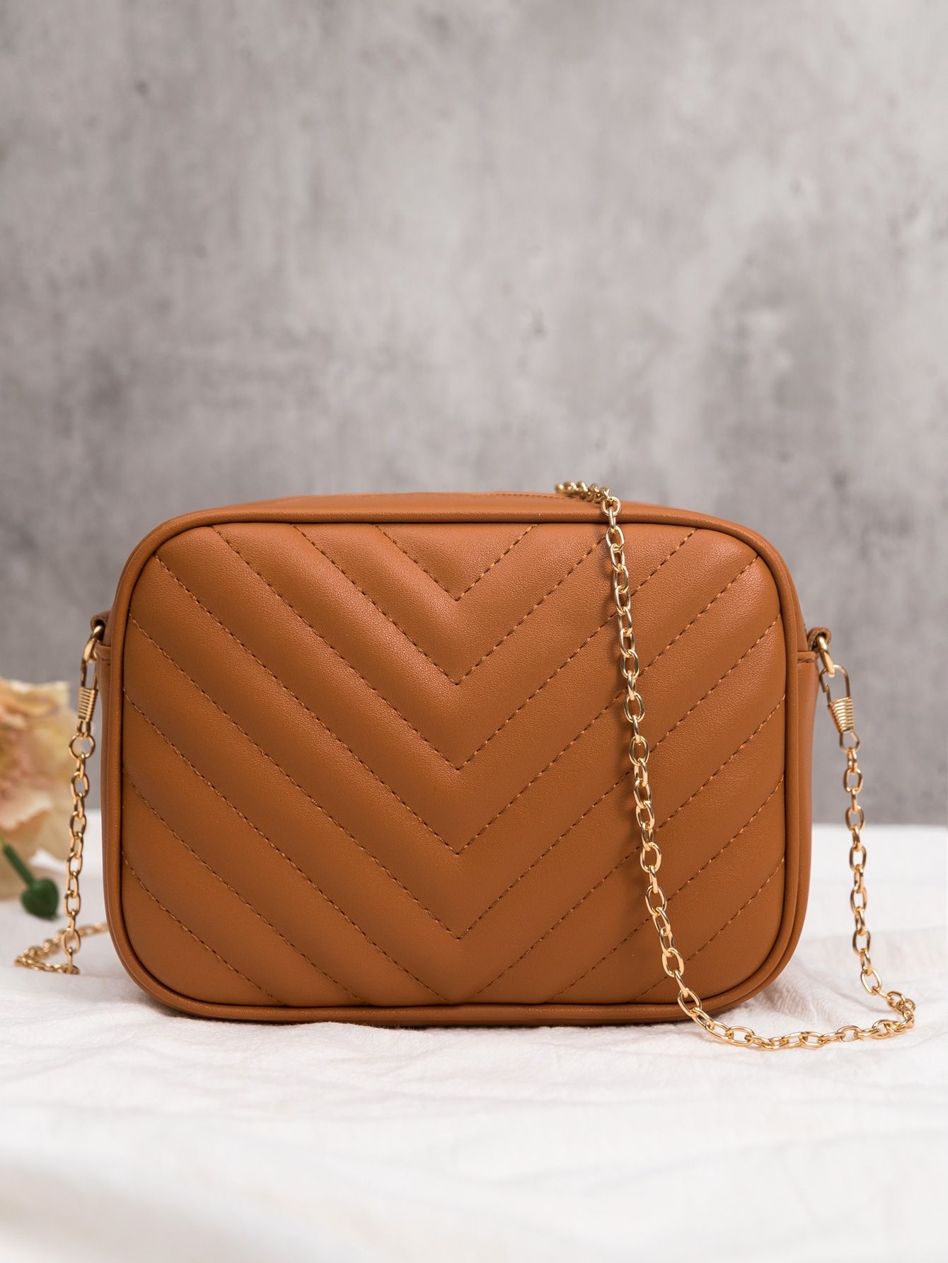 Mini Chevron Chain Crossbody Bag | SHEIN