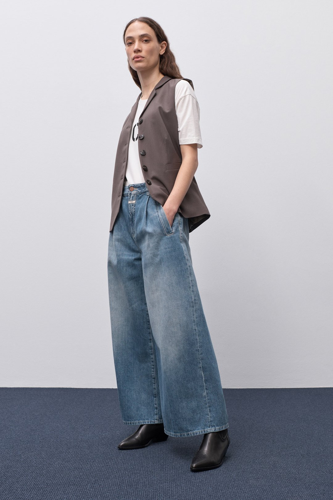 A BETTER BLUE Abigail | Closed