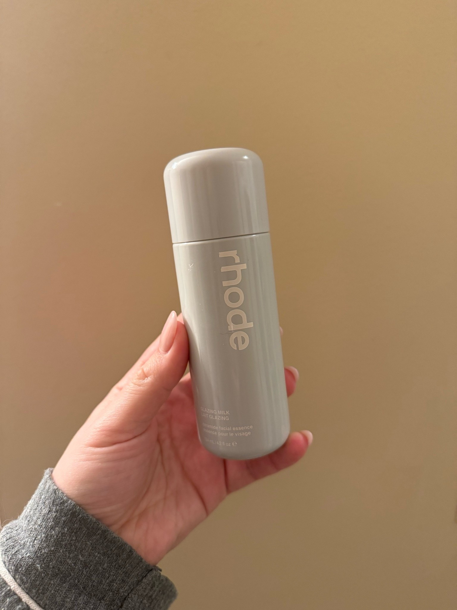 An essential in my makeup routine! The perfect primer!


Rhode, skin care, sensitive skin, primer, glazing milk

#LTKselfcare #LTKgrwm