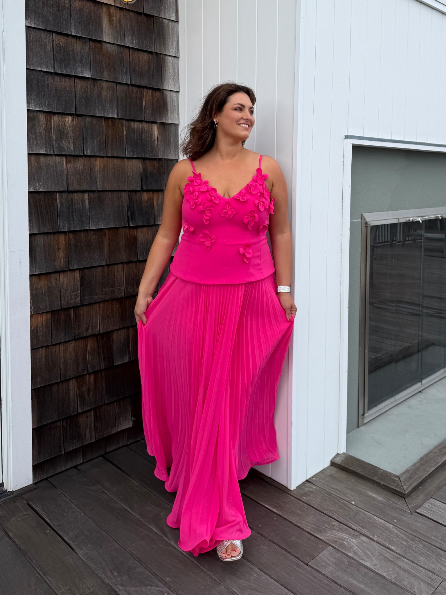 Love this dress!! I’m wearing a size 16. It’s on sale! 

Wedding guest dress - summer wedding guest dress - black tie dress - midsize dresses 

#LTKWedding #LTKMidsize #LTKSaleAlert