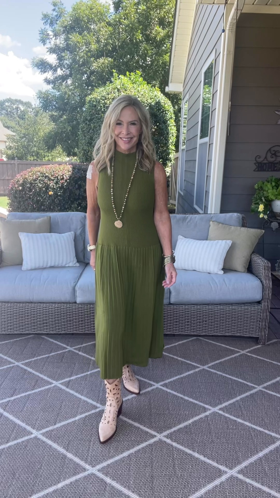 The prettiest green knit sweater dress for fall from Walmart!!

#LTKdayinmylife #LTKgrwm #LTKootd