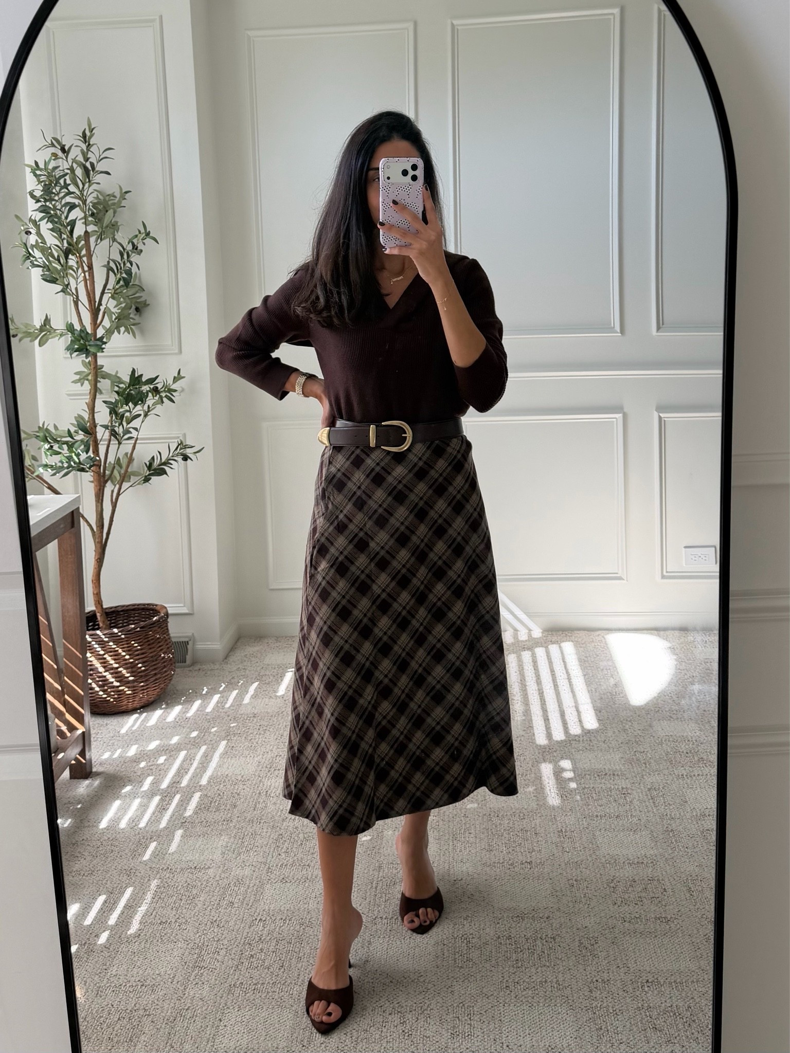 Thanksgiving outfit 
Wearing a size Small on the skirt and top!
Belt size 85 (linking similar option as well!)