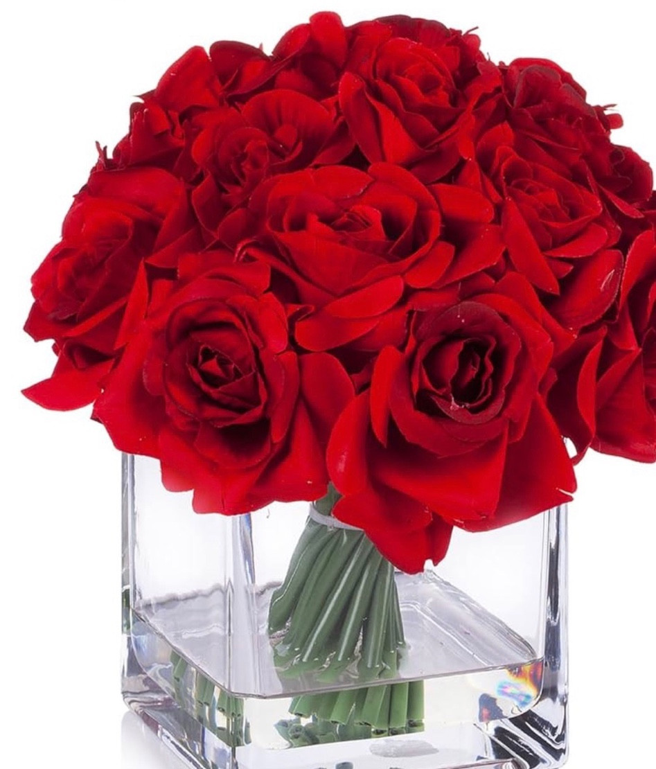 The perfect Valentine’s Day bedroom decor ❤️

#vdaydecor #vdaybedroomdecor #valentinesdaydecor #vdayhomedecor #reddecor #homeinspo 

#LTKhome #LTKSeasonal #LTKGiftGuide