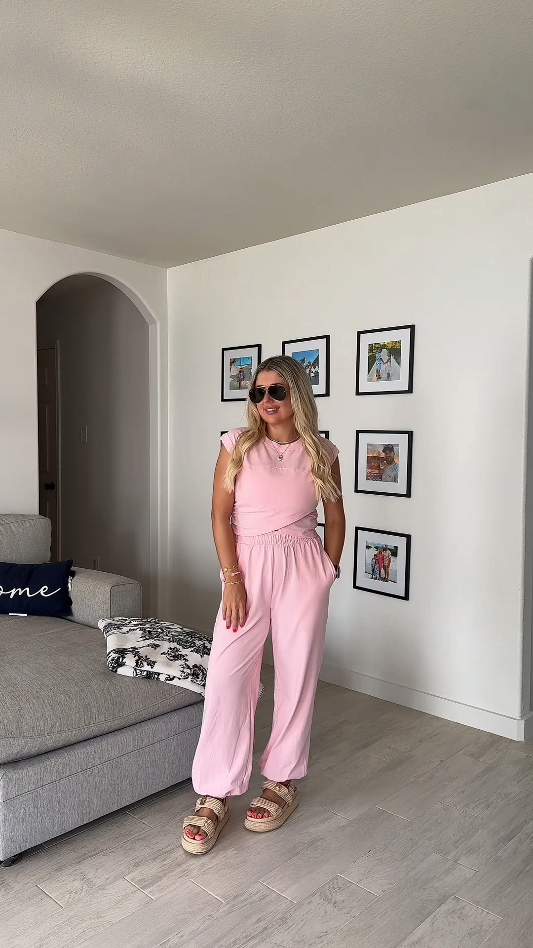 OOTD 
Hot shot matching set xs
Sandals up 1/2 a size 

#LTKootd