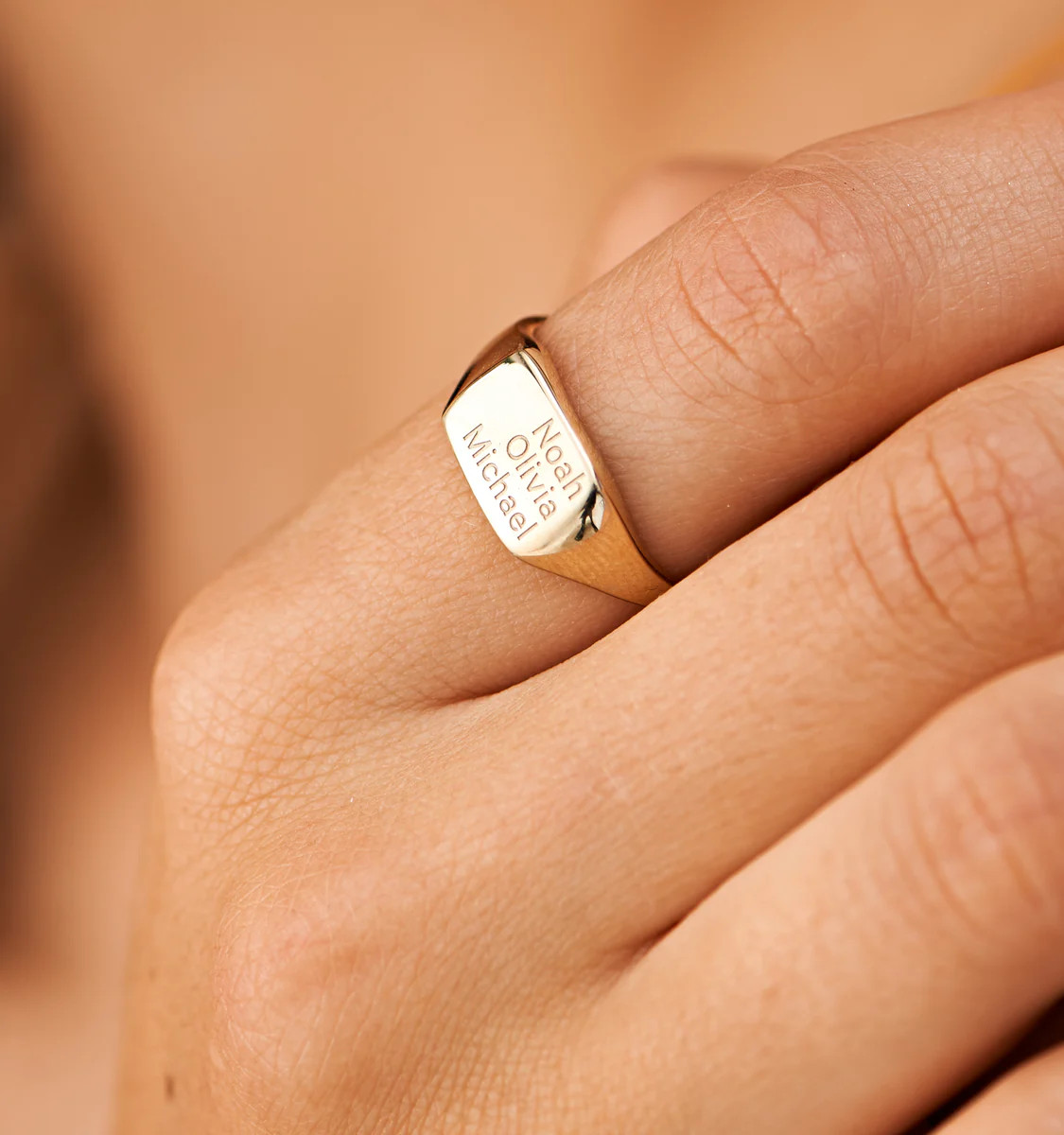 Square Signet Ring | Rellery