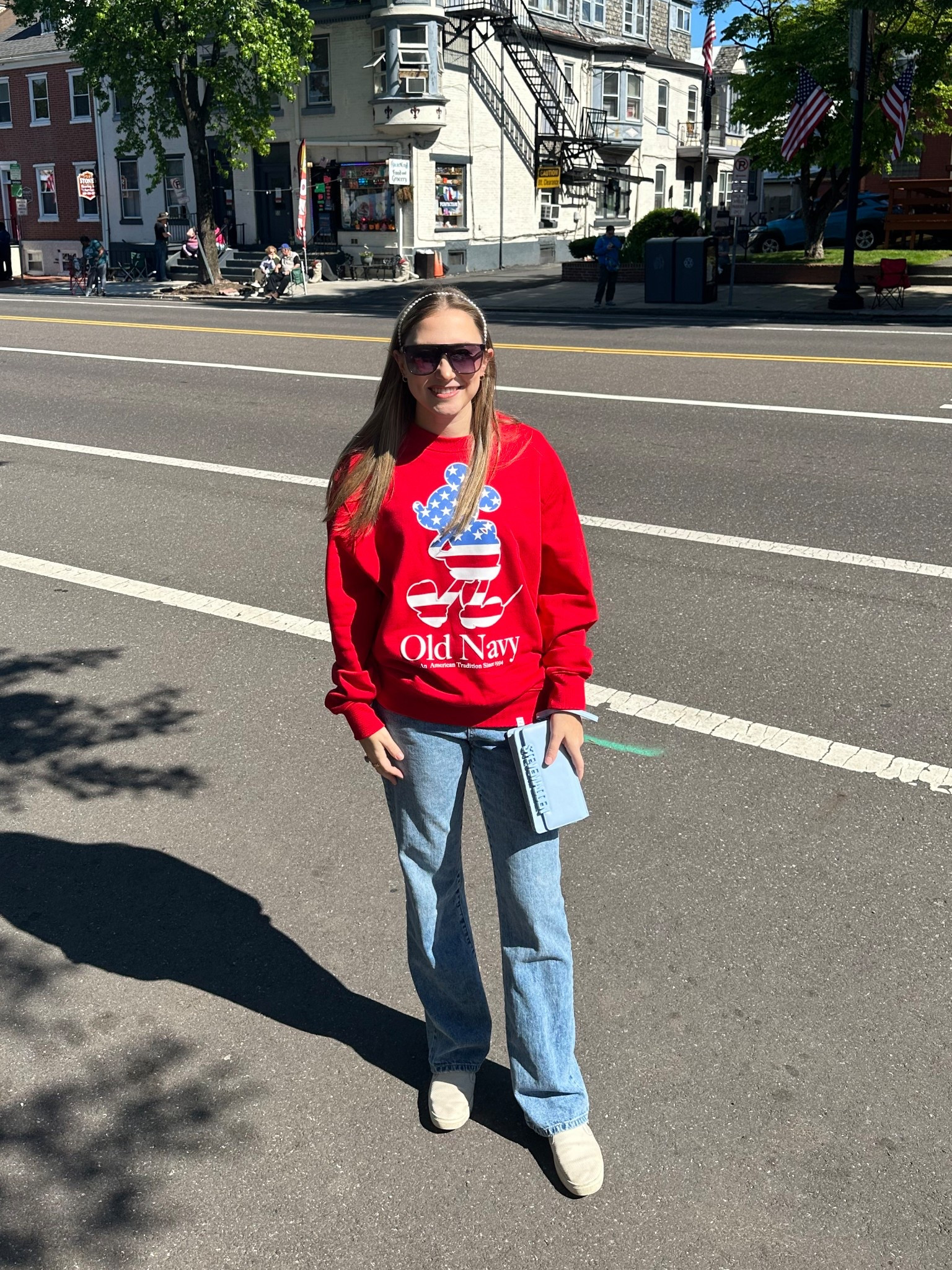 Nothing says summer like sunshine, flags, and a classic Old Navy moment 🎆☀️
This sweatshirt has been a go-to for parades, BBQs, and all the red-white-and-blue vibes!
Linked it on my LTK for anyone still hunting down last-minute holiday looks!
#LTKunder50 #HolidayWeekendStyle #OldNavyStyle #LTKfit