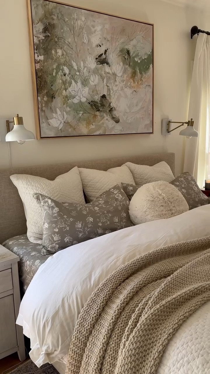 Target bedroom// performance sheets in the color khaki// ltkvideo

#LTKSeasonal #LTKFindsUnder100 #LTKHome