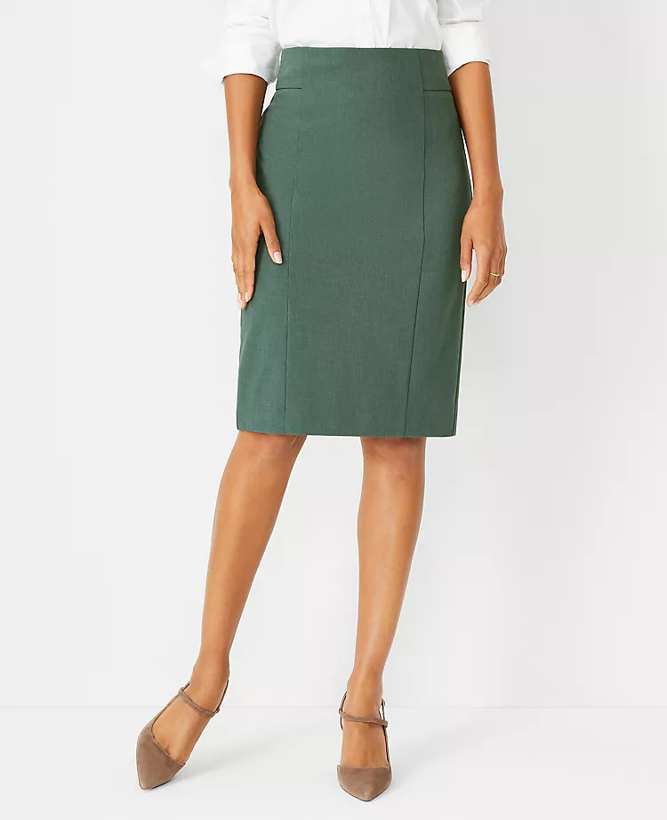The Seamed Pencil Skirt in Bi-Stretch | Ann Taylor (US)