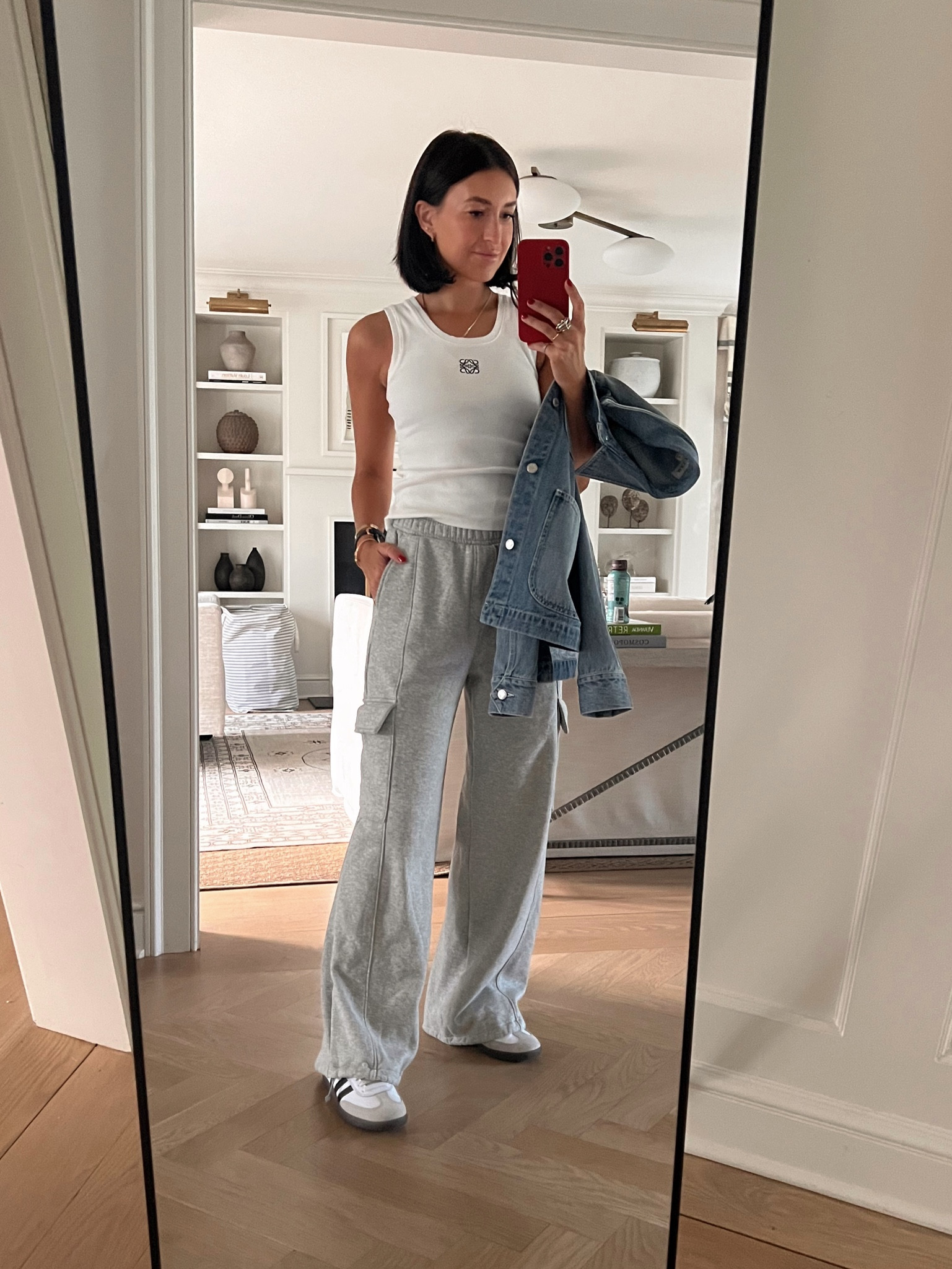 Travel ootd
These sweatpants are back in stock! I’m wearing a small

#LTKSeasonal #LTKfindsunder100 #LTKCon