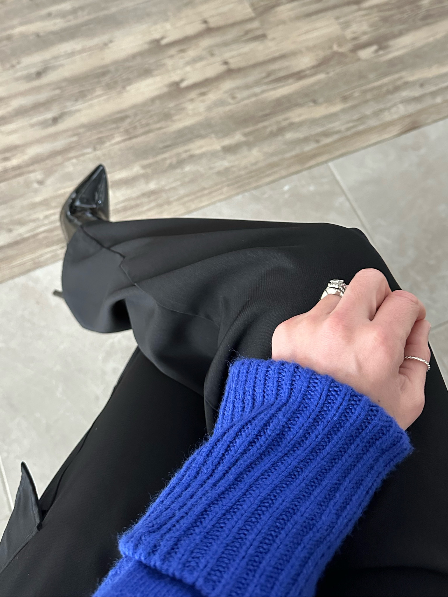 Easy like Sunday mornin’ 

Cargos, snappy boot, bold chunky sweater 💙 

#LTKSeasonal #LTKfindsunder50