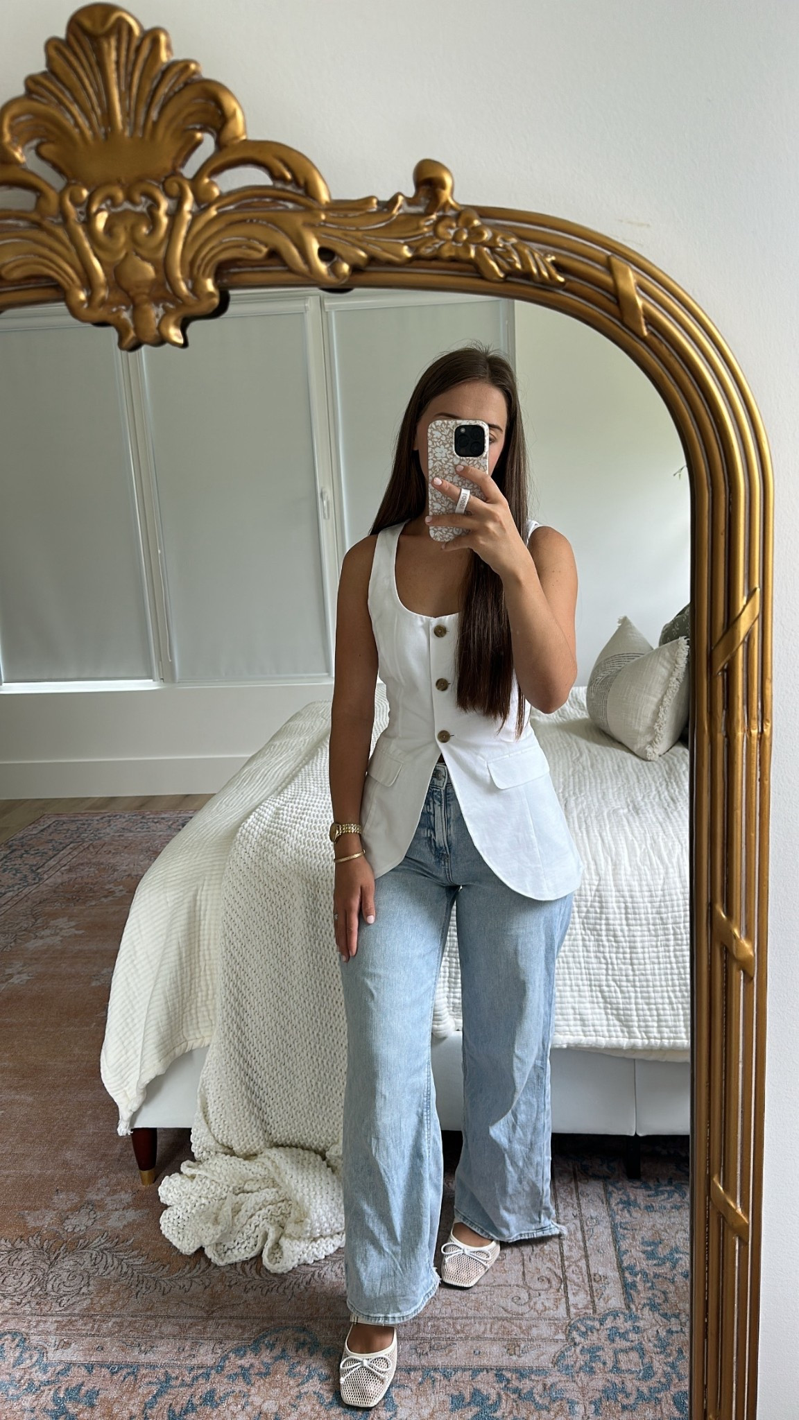 Affordable outfit linked below 💛
I can’t link the exact shoes because they were purchased on ticktock shop. Similar are linked below  
