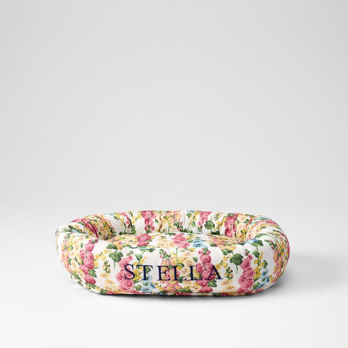 Sanderson Deluxe Round Dog Bed | Mark and Graham