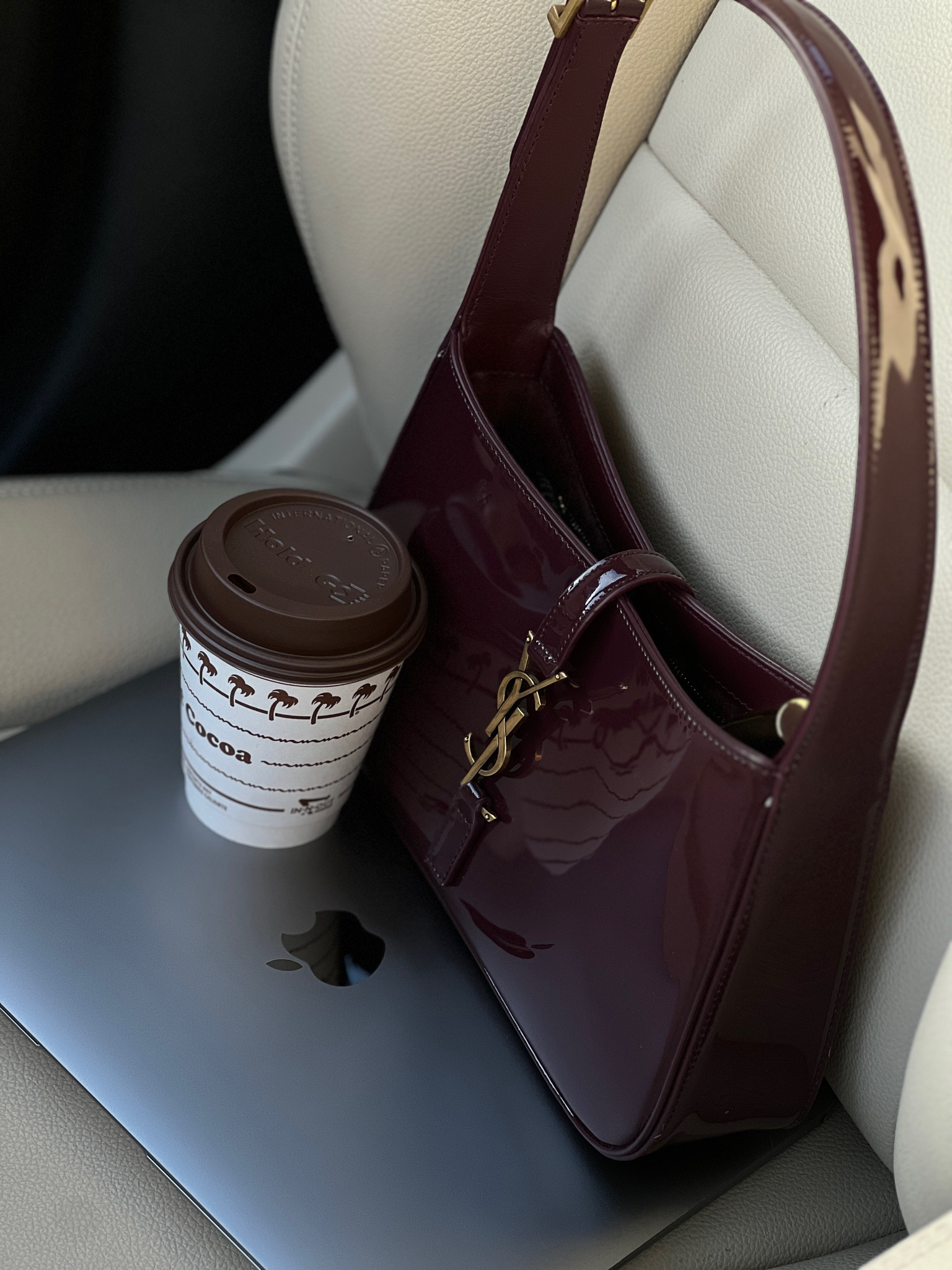 Patent burgundy YSL

#LTKSeasonal #LTKItBag #LTKHoliday