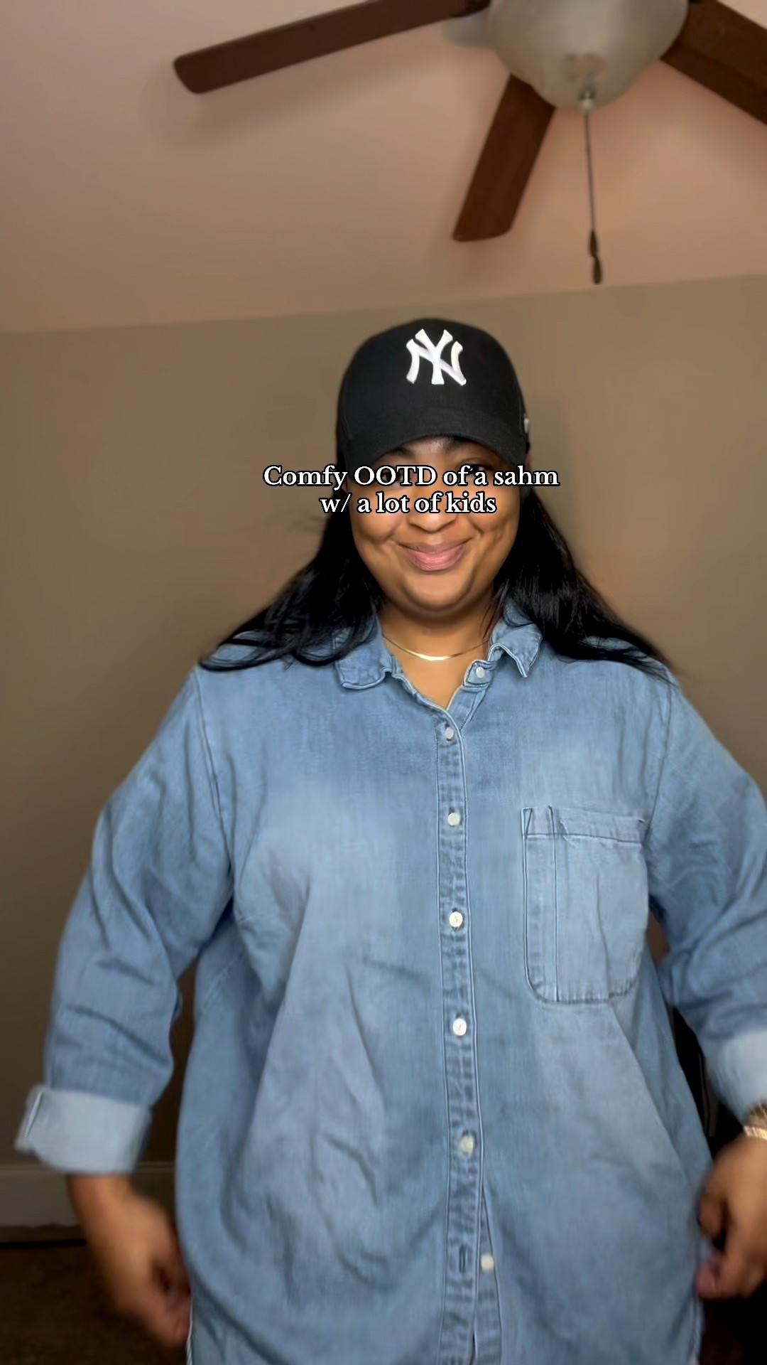 Comfy and simple ootd of a sahm. Literally just wearing what’s in my closet and it’s not too bad in there 🤣

#LTKStyleTip #LTKMidsize #LTKBeauty