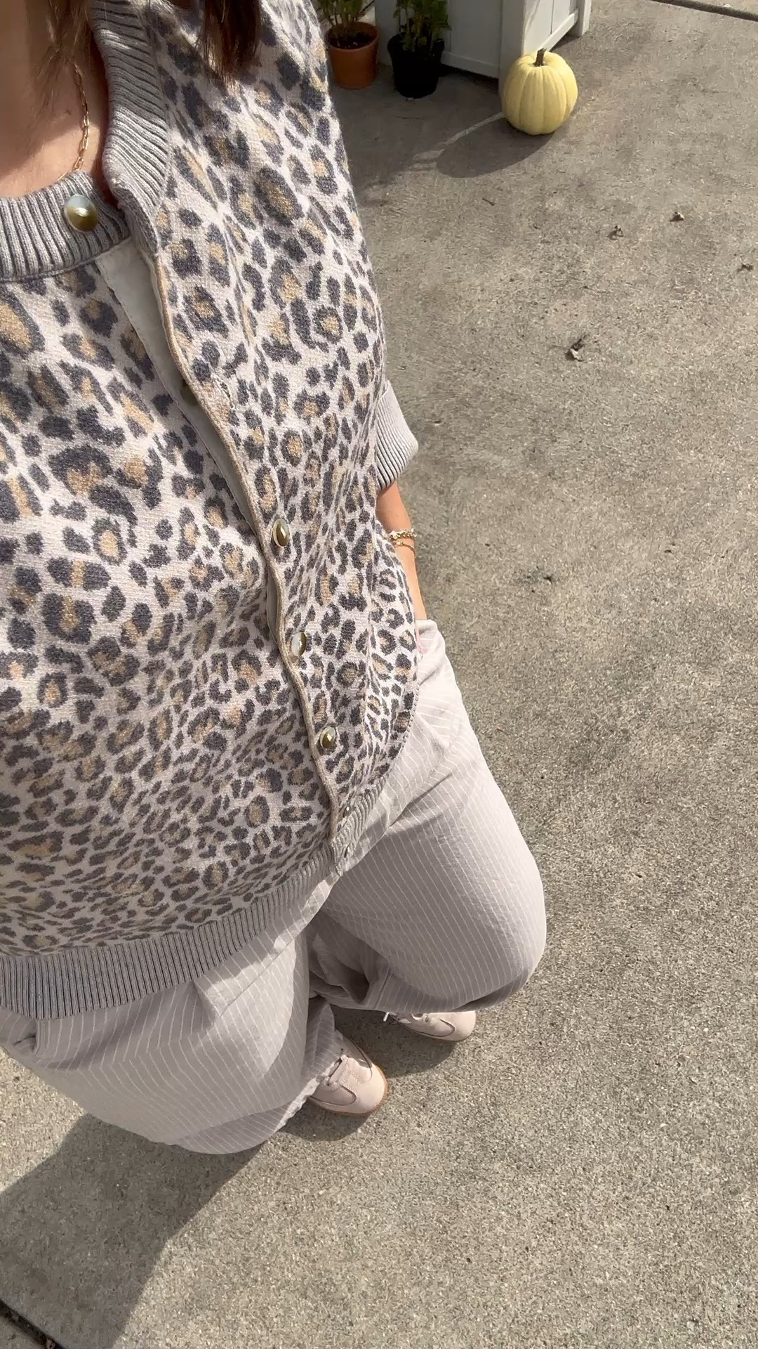 LOVE this for a comfy, casual fall day!!

#LTKStyleTip #LTKFindsUnder100