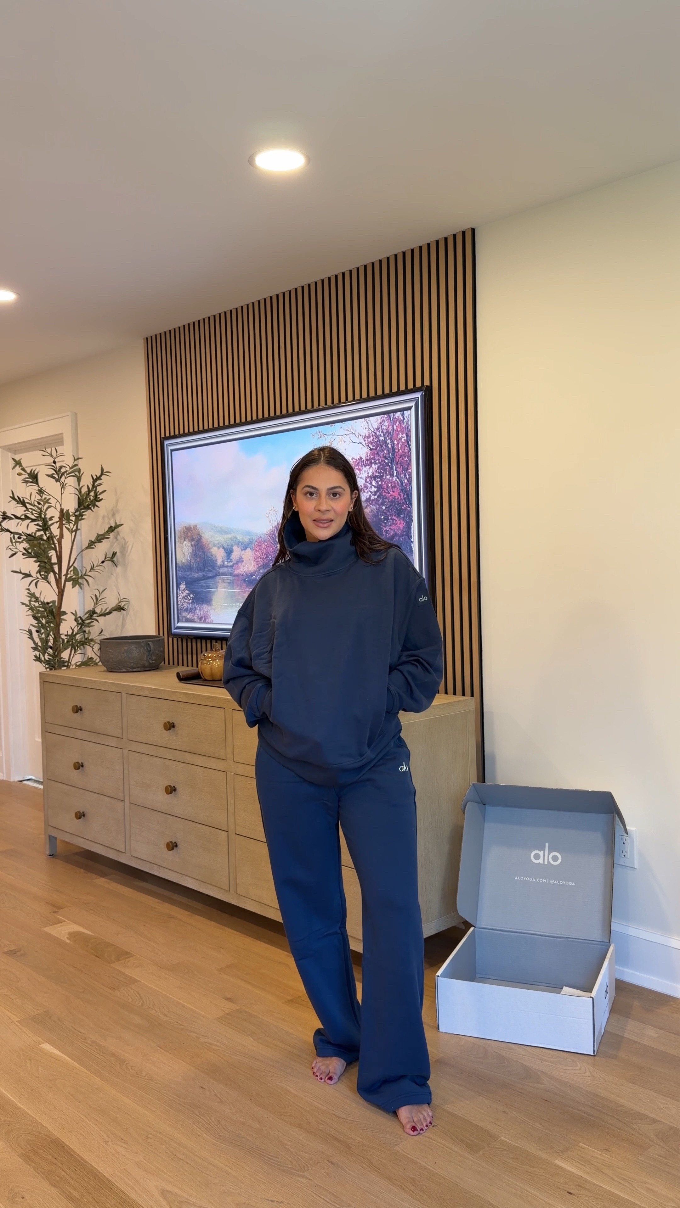 New Alo haul 🤎 These are the Alo pieces I’ve been loving lately. From everyday athleisure to pieces that make getting dressed way too easy. Linking everything here so you can shop the exact styles + sizing details.

Alo Yoga, Alo haul, women’s activewear, athleisure outfits, matching sets, everyday outfits, mom outfits, workout clothes

#LTKgrwm #LTKActive #LTKmomlife