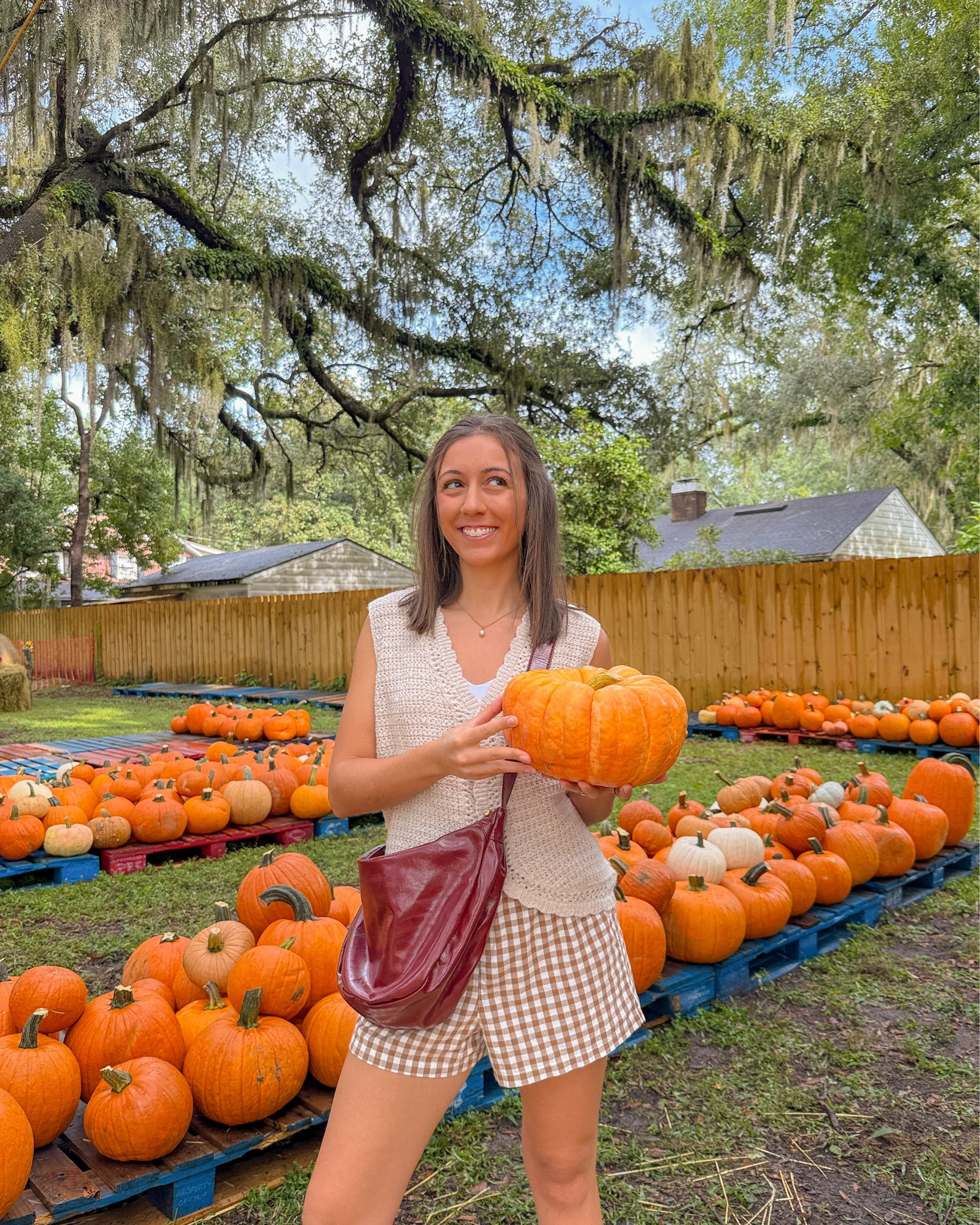 affordable cute fall outfit ideas, pumpkin patch 