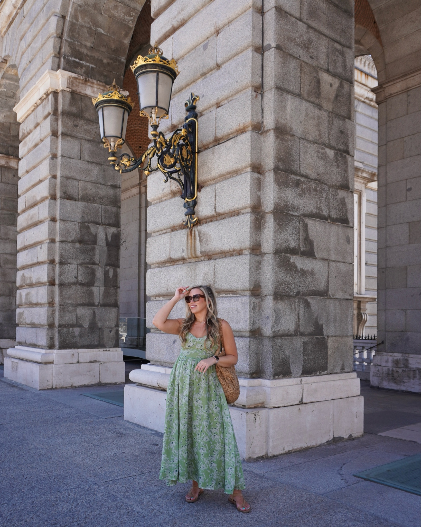 En saison green midi summer dress wearing a large, the bust runs small 

#LTKStyleTip #LTKMidsize #LTKTravel