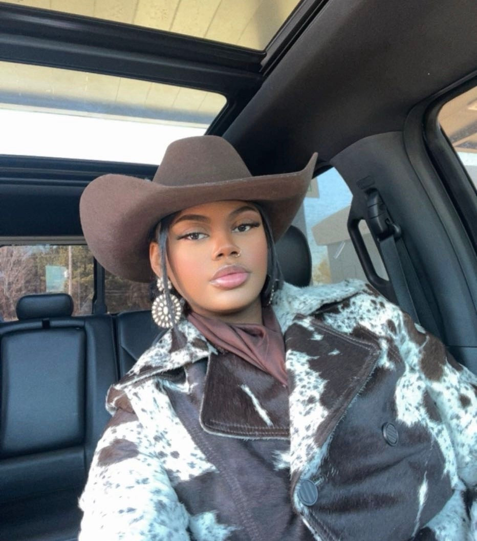 Brown on brown 🤠

#LTKootd